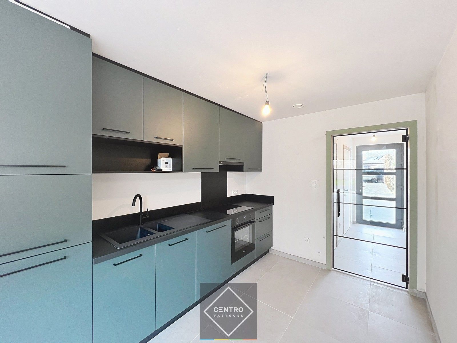 TOPAANBOD, halfopen  NB-woning met 3 slpks, ZUIDger. tuin, GARAGE én ZONNEPANELEN! foto 11