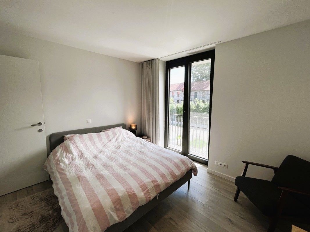 Appartement met terrassen en garage te huur foto 6