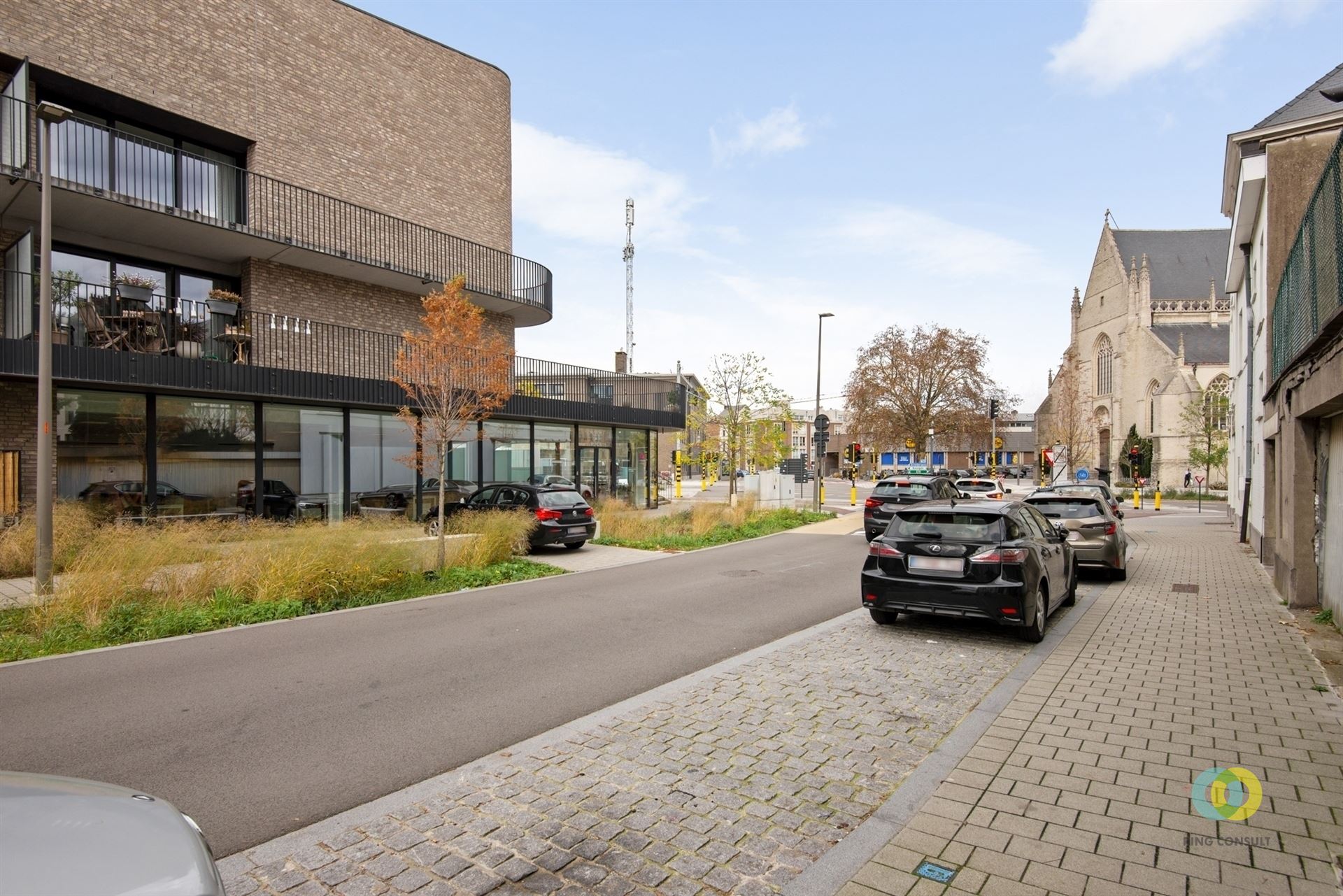 Instapklaar kantoor of commercieel gelijkvloers op uistekende locatie foto 5