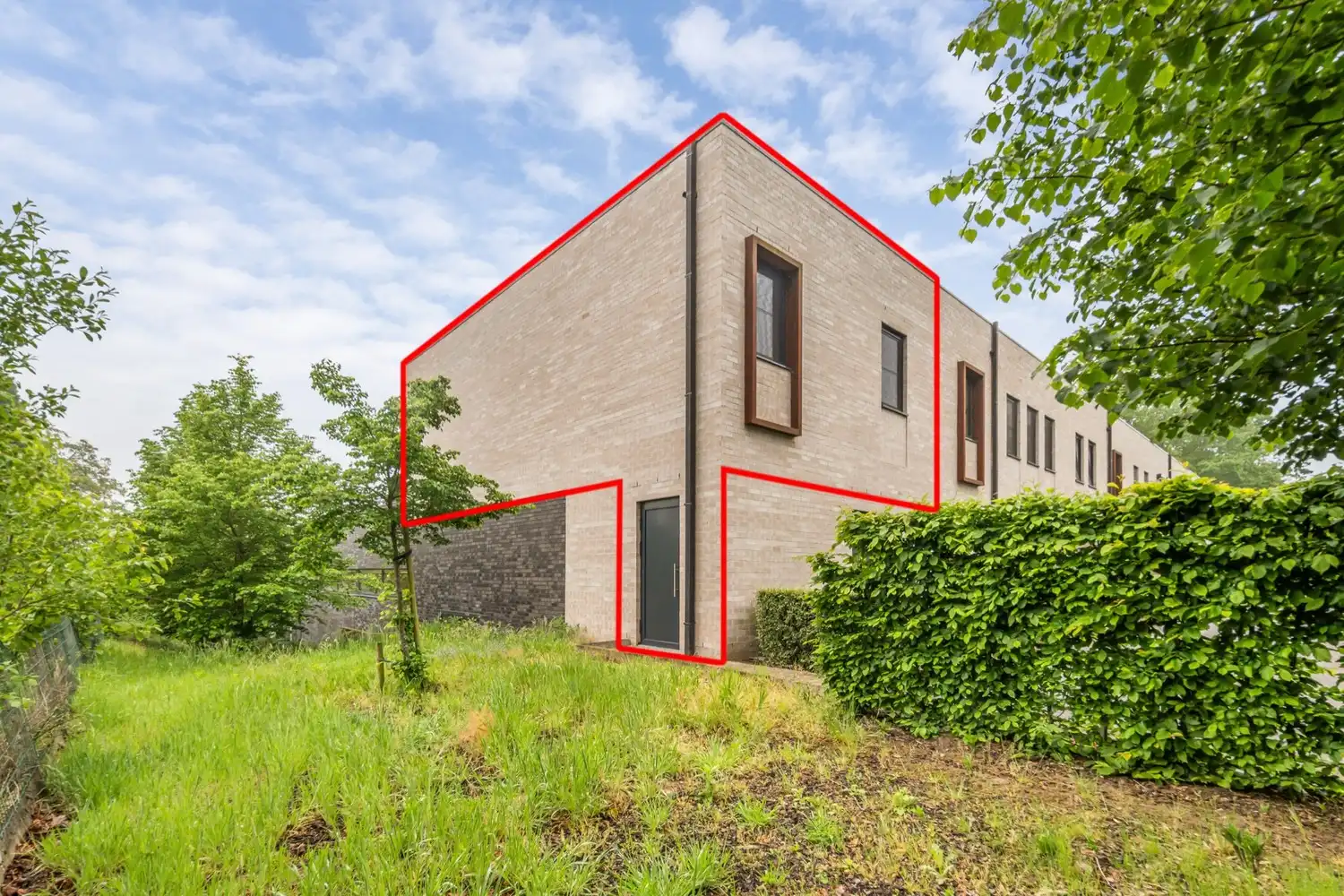 Recent en energiezuinig(A-label) appartement met 2 slaapkamers, 2 autostaanplaatsen, een ruim terras en een private berging te Korbeek-Lo! foto 3