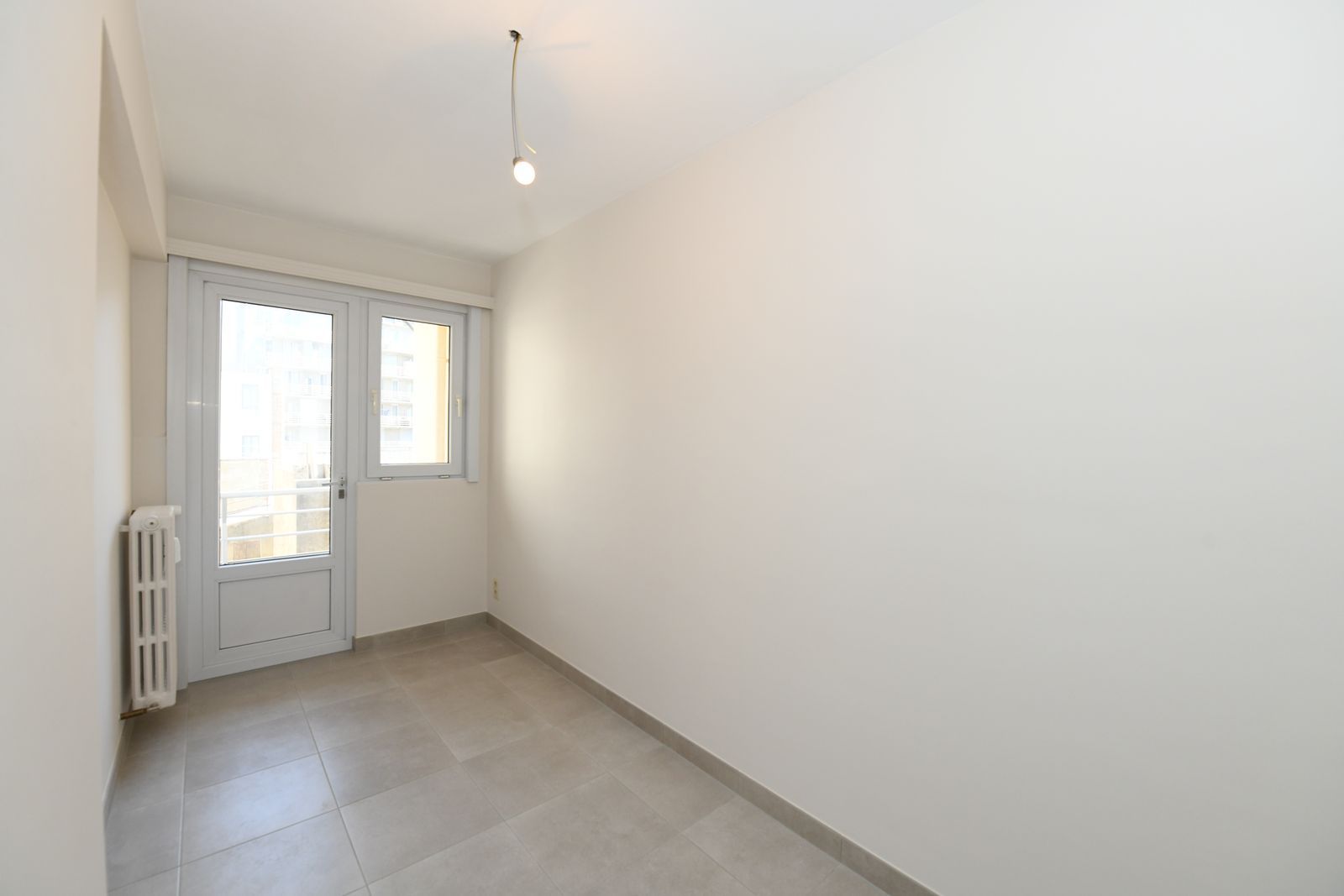 Gerenoveerd appartement met 2 slpk en frontaal zeezicht foto 6
