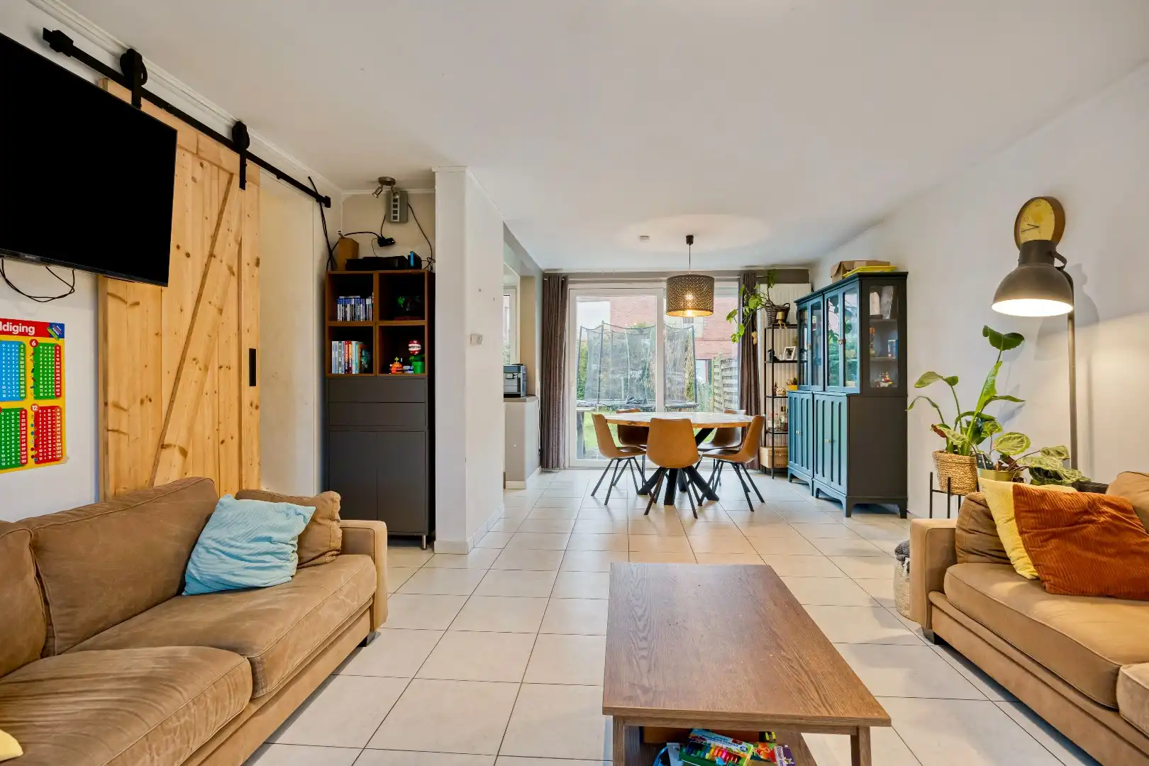 Instapklare woning te koop met 3 slpk, garage en tuin. foto 6