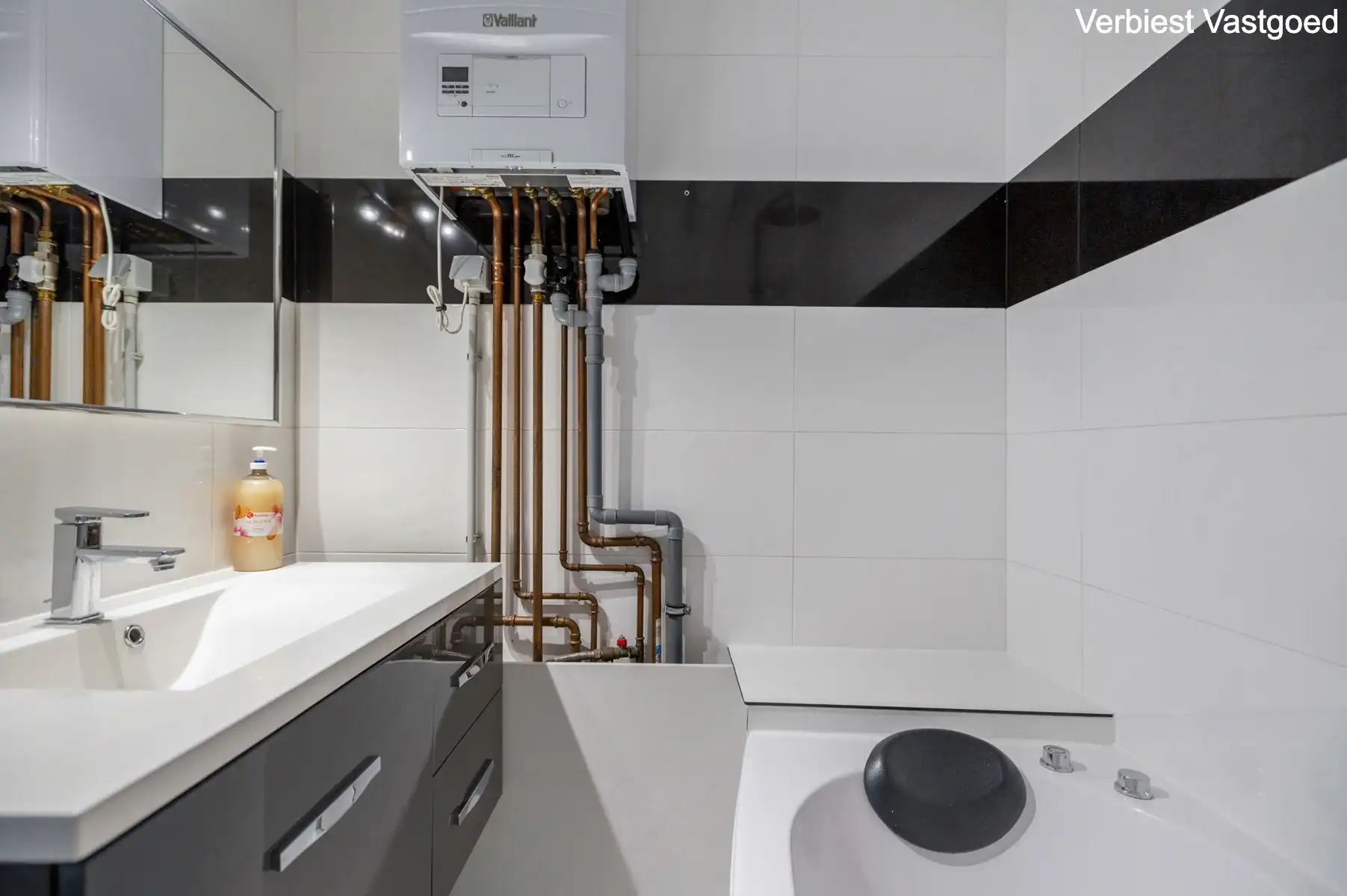 Lichtrijk appartement te koop in Borgerhout met EPC label B foto 17