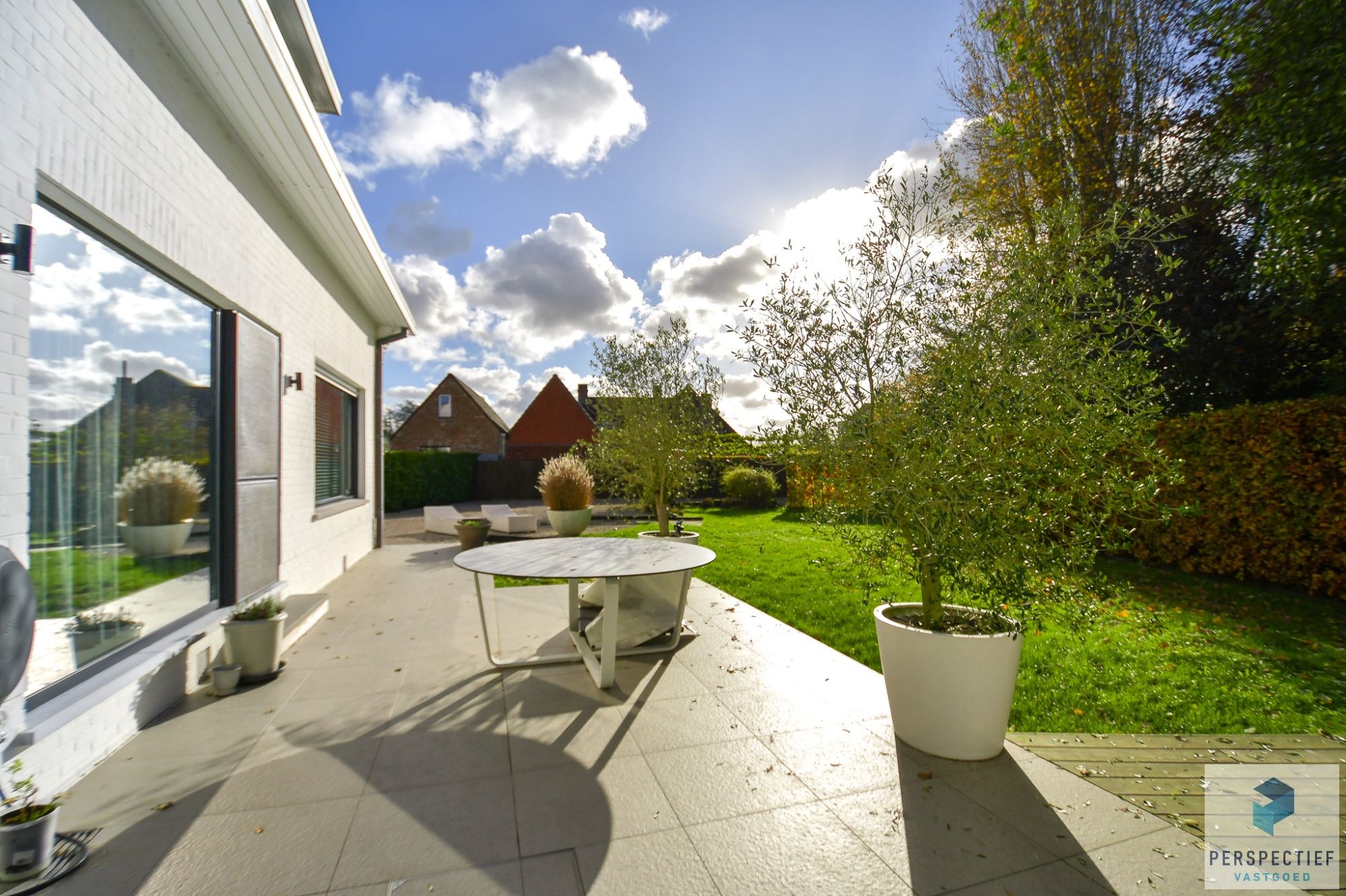 Stijlvol wonen met praktijkmogelijkheden in een groene omgeving tussen Oedelem en Brugge foto 16