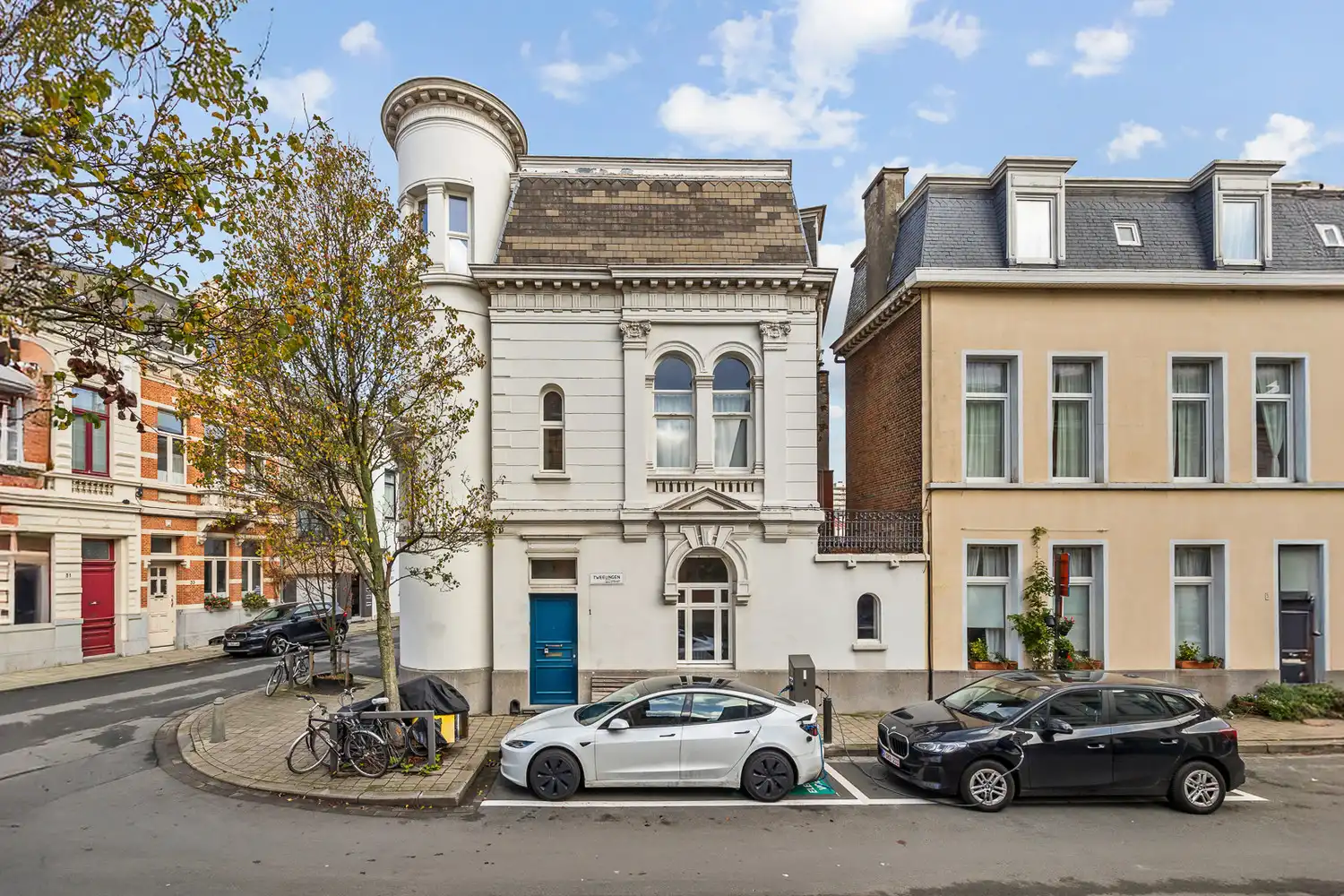 Wonen in een beschermde hoekwoning van Jos Bascourt uit 1894 is wonen in een uniek stuk Zurenborg, zonder renovatieplicht foto 26