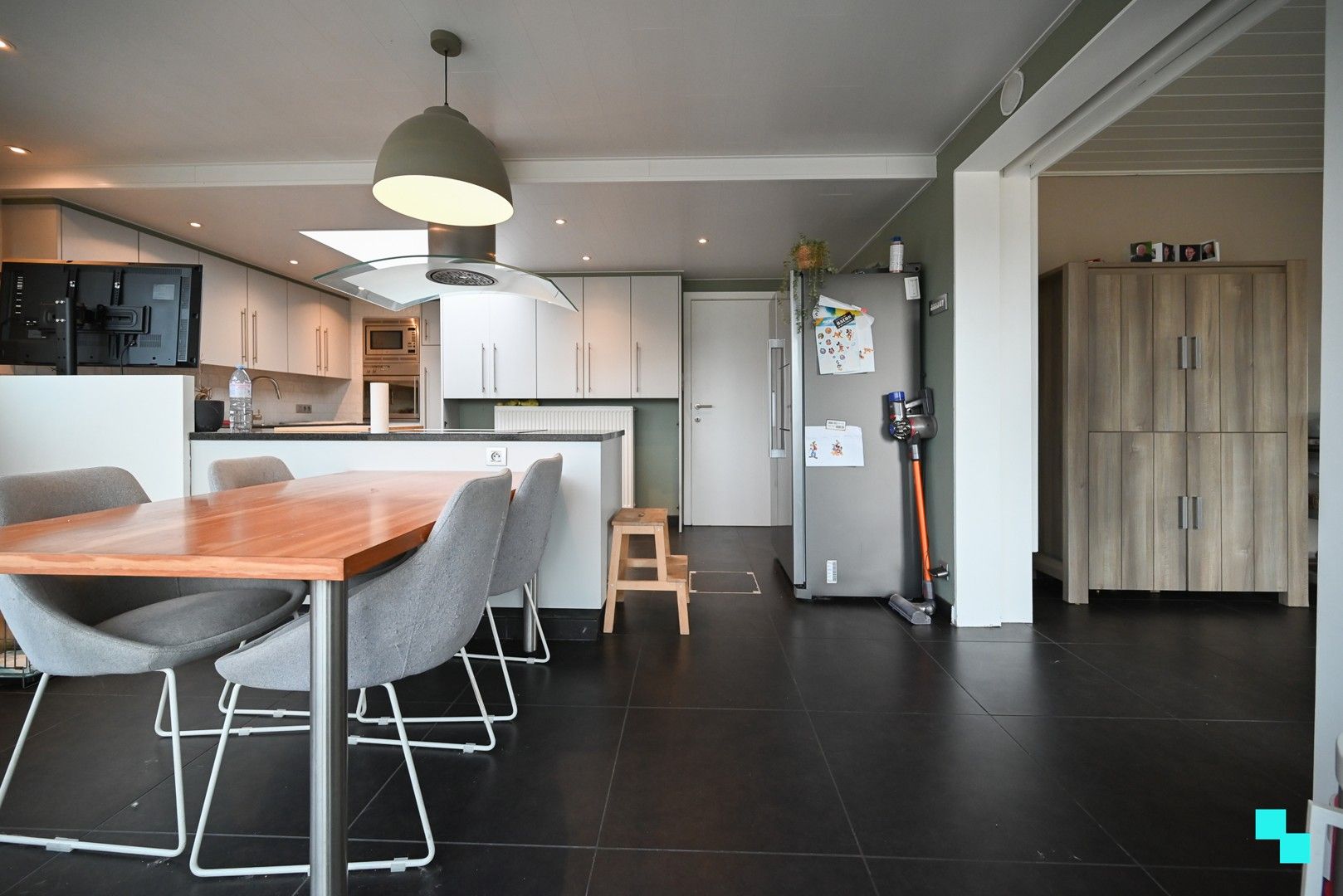 Landelijk gelegen gerenoveerde woning met opslagruimte te Ingelmunster foto 10