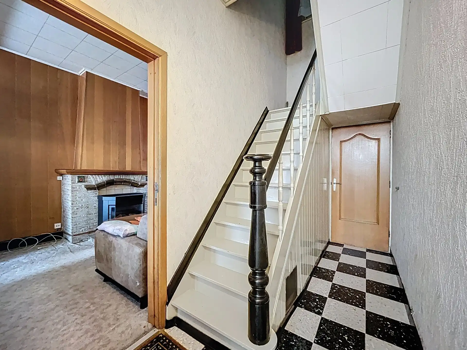 Charmante gezinswoning met garage op perceel van 257m²  foto 10