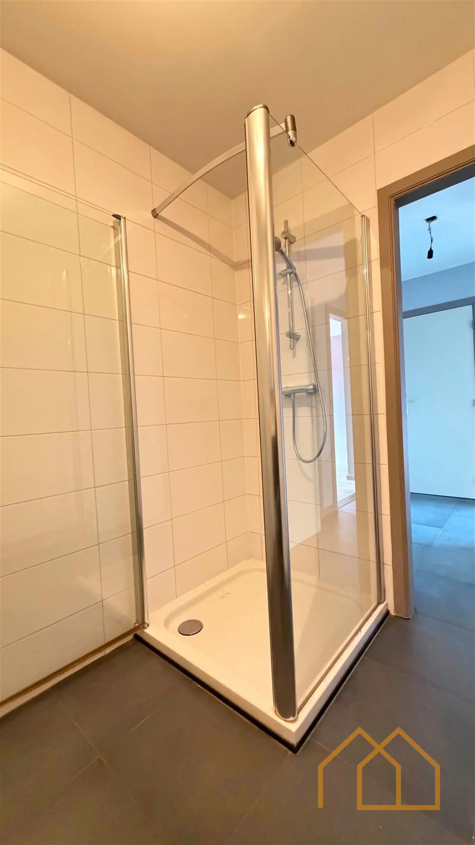Appartement met 2slk, grote living, en eigen garage  foto 19