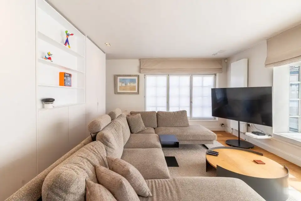 Unieke duplex met hoogwaardige afwerking in het dorpscentrum foto 2