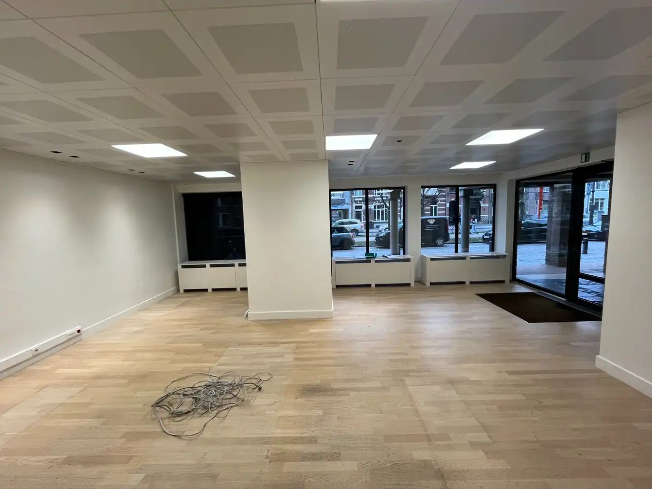 137 m² Split-level kantoor/retail foto 5