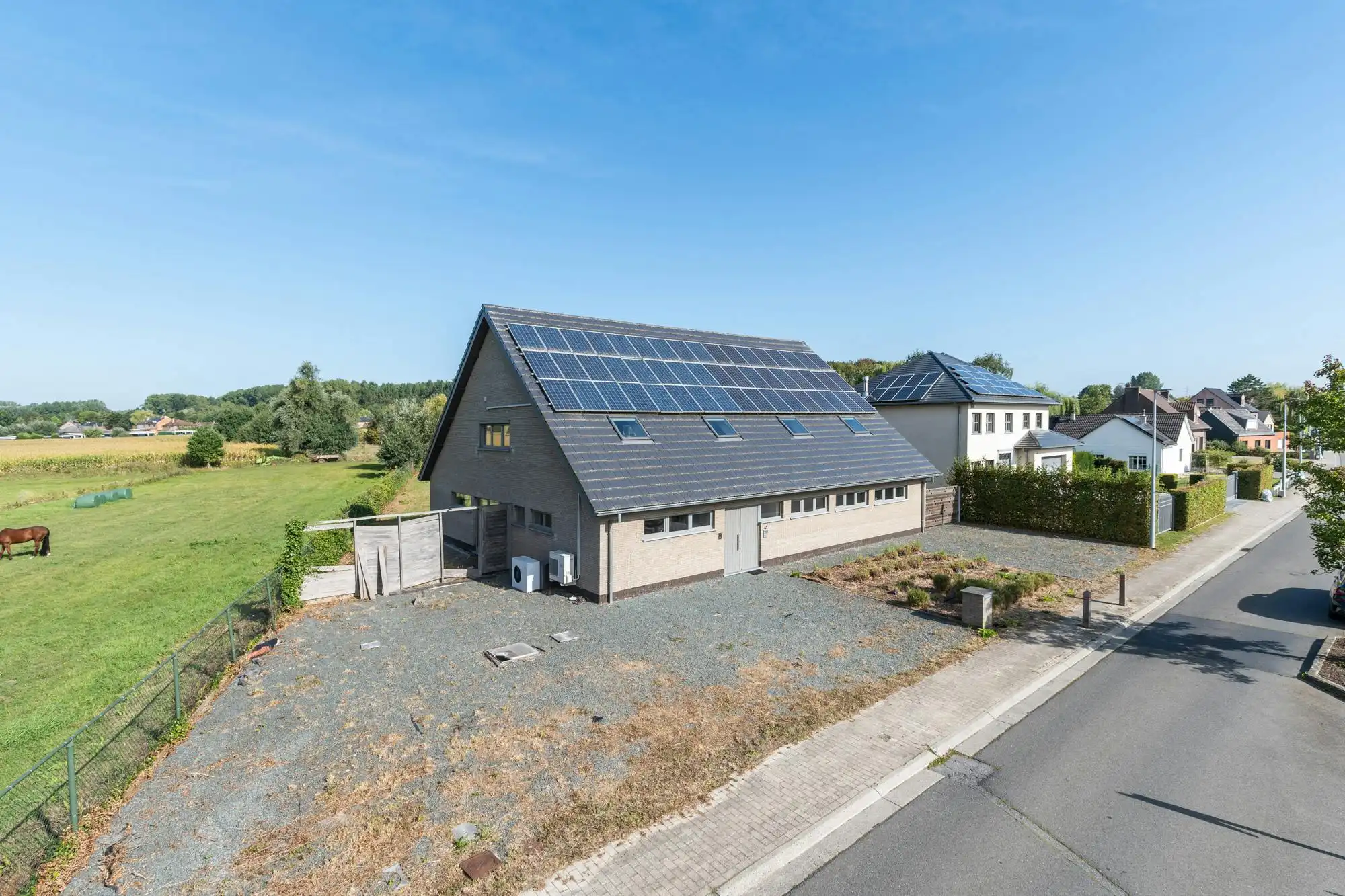Ruime villa met tuin & 2 garages, ideaal als kangoeroewoning foto 33