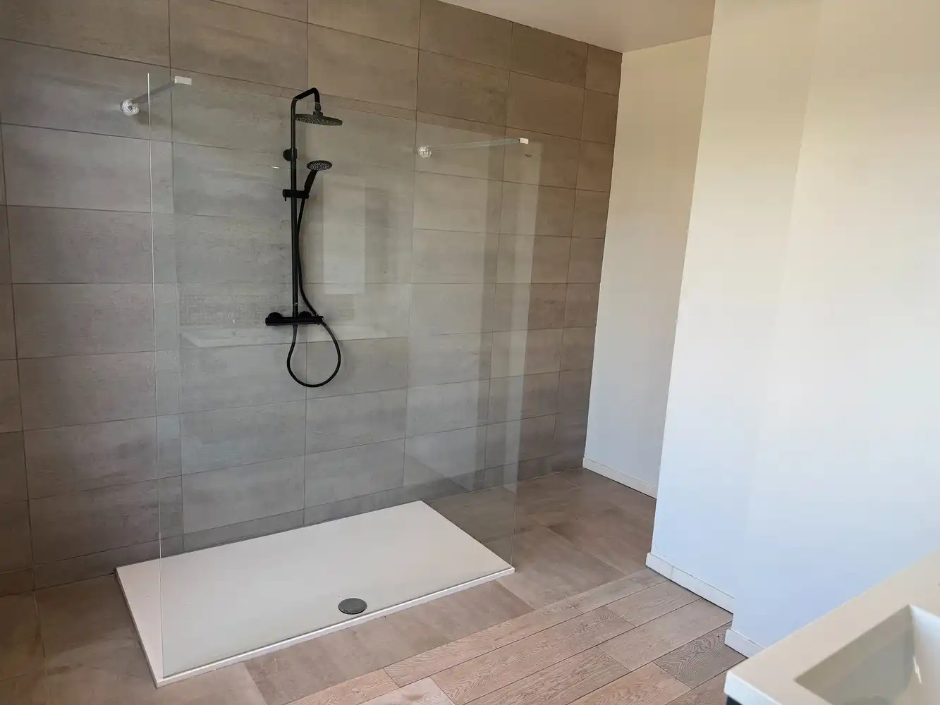 Brugge centrum, Instapklaar degelijk gerenoveerd energiezuinig  lichtrijk woonhuis  met 3 slaapkamers en koer foto 16