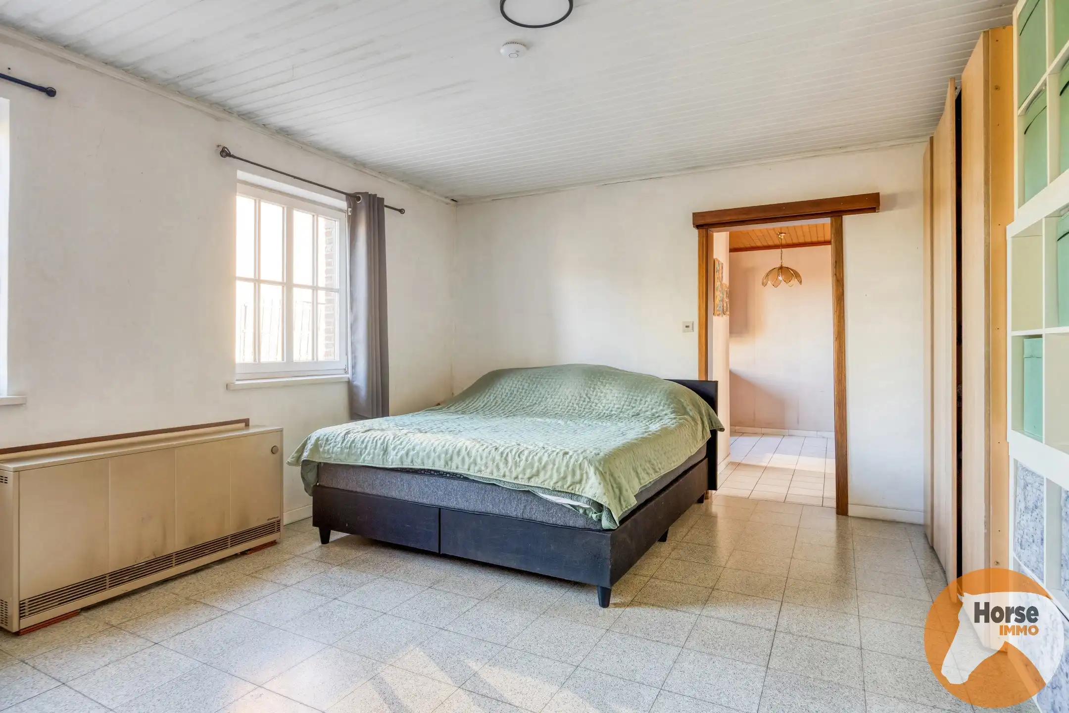 LOKEREN - Ruime, te renoveren woning met opslagmogelijkheden foto 26