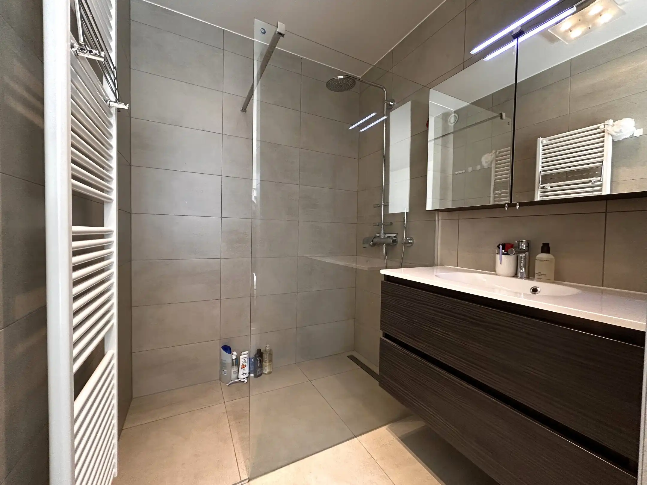 Appartement in villa-residentie met parkeerplaats inbegrepen foto 12