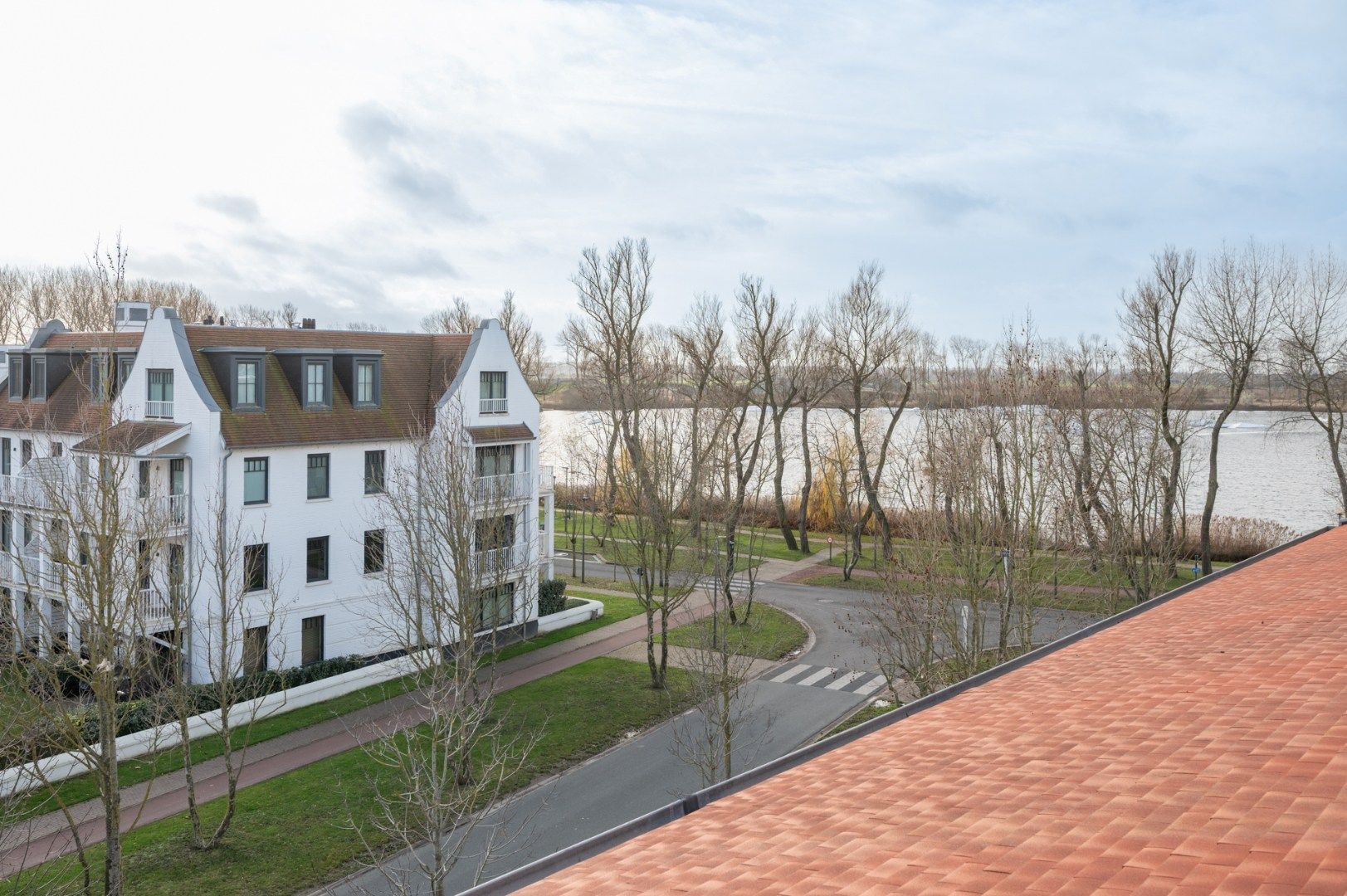 Lumineus en zonnig appartement te Duinenwater met 2 terrassen en open uitzichten  foto 2