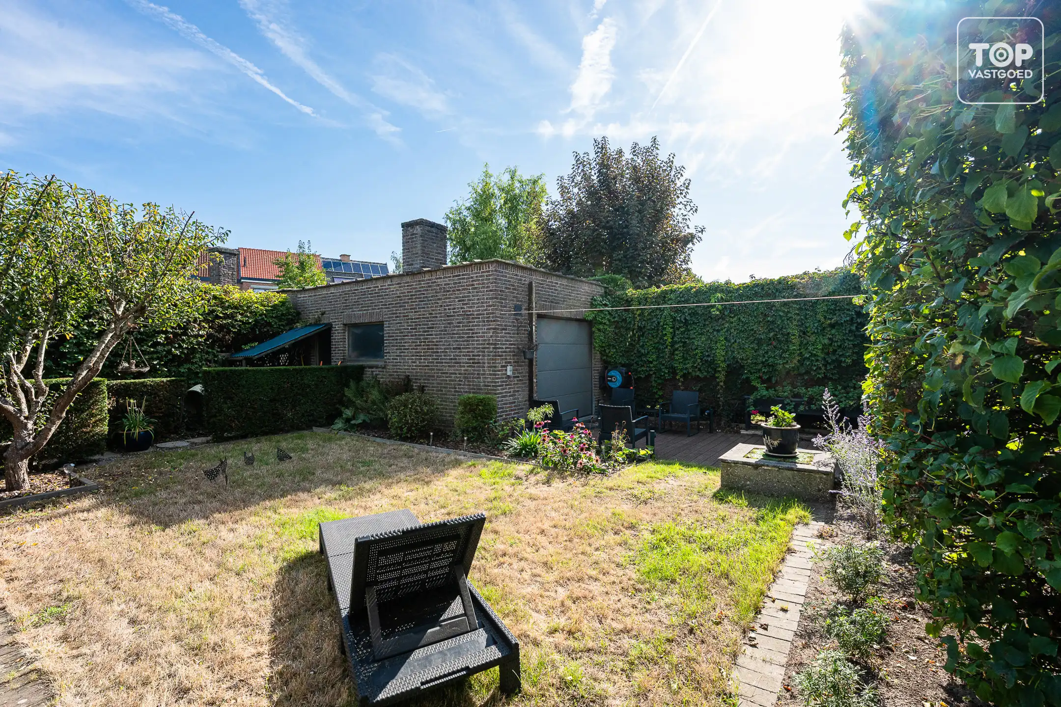 Instapklare halfopen woning met 4 slaapkamers, garage en mooie tuin foto 28