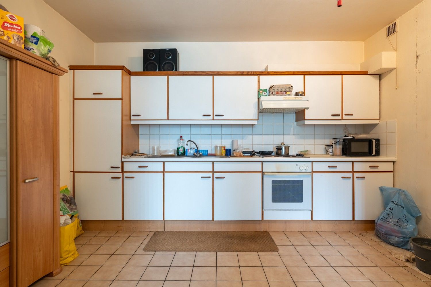 Gebouw met vergunning voor 3 appartementen en een handelspand foto 28