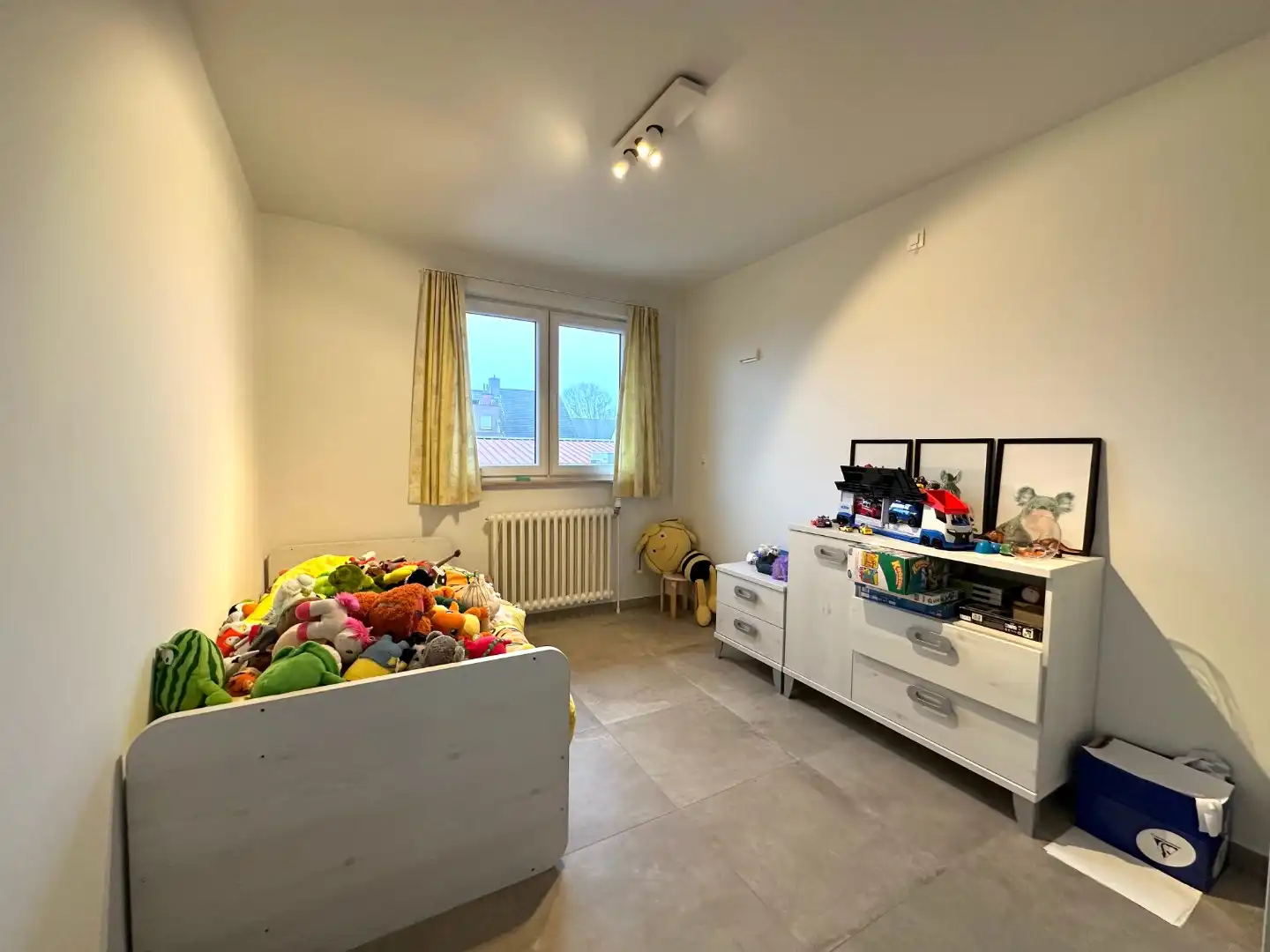 Appartement op centrale ligging te Sint-Kruis foto 7