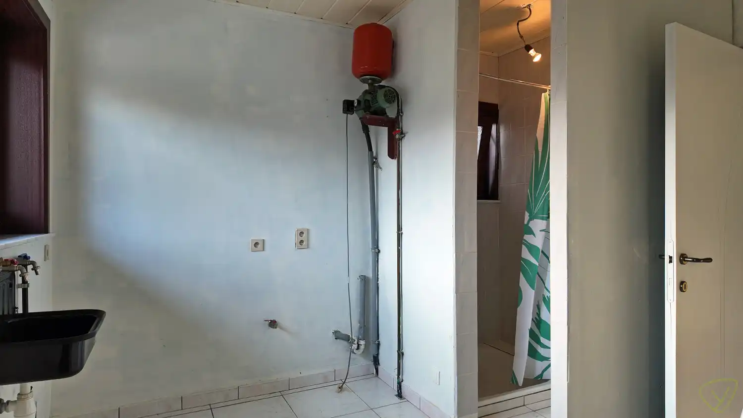 Ruime alleenstaande woning in fermettestijl op landelijke ligging te Zomergem! foto 19