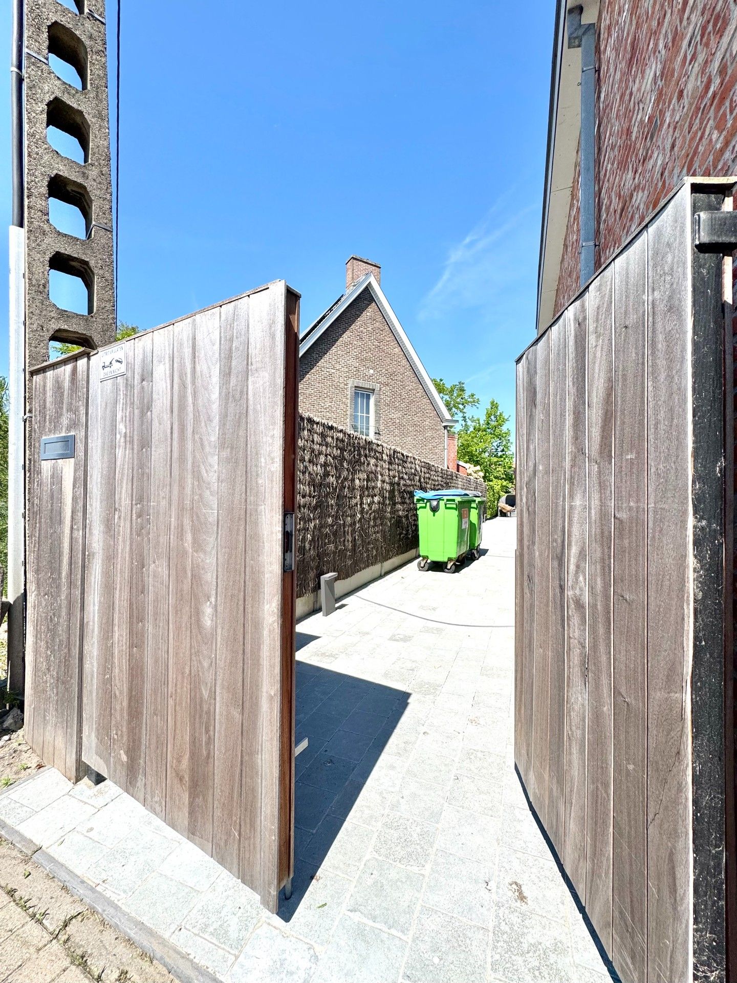 HOB met BIJGEBOUW en uitweg achteraan op 416 m² foto 5