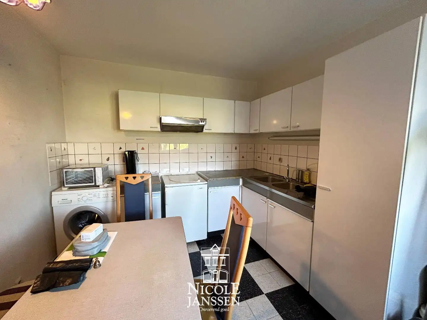 Halfvrijstaande gezinswoning foto 6