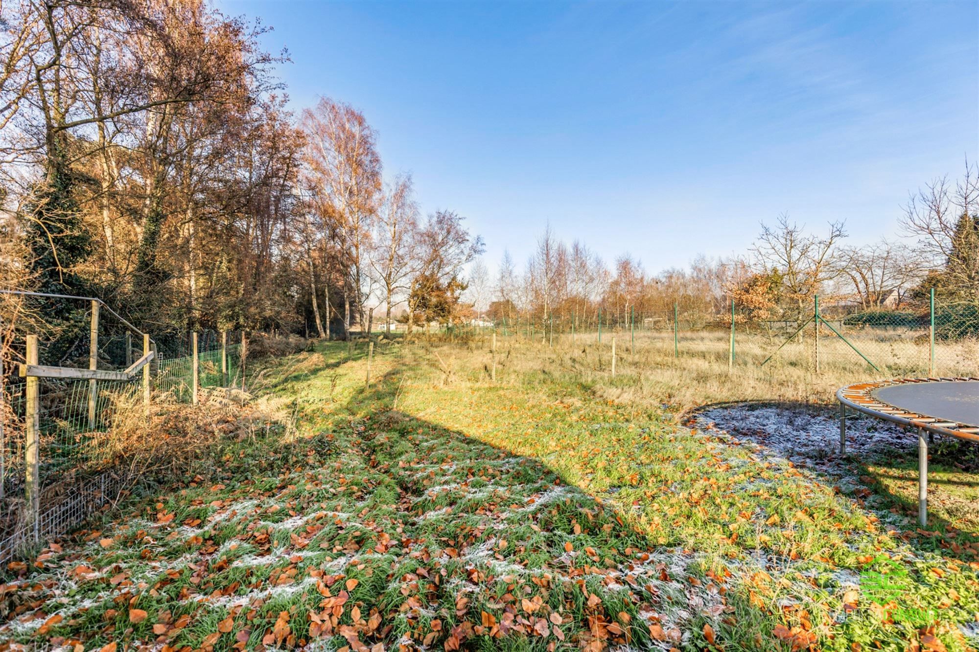 Gerenoveerde woning op een ruim perceel van 19a87ca met 3/4 slpk foto 26