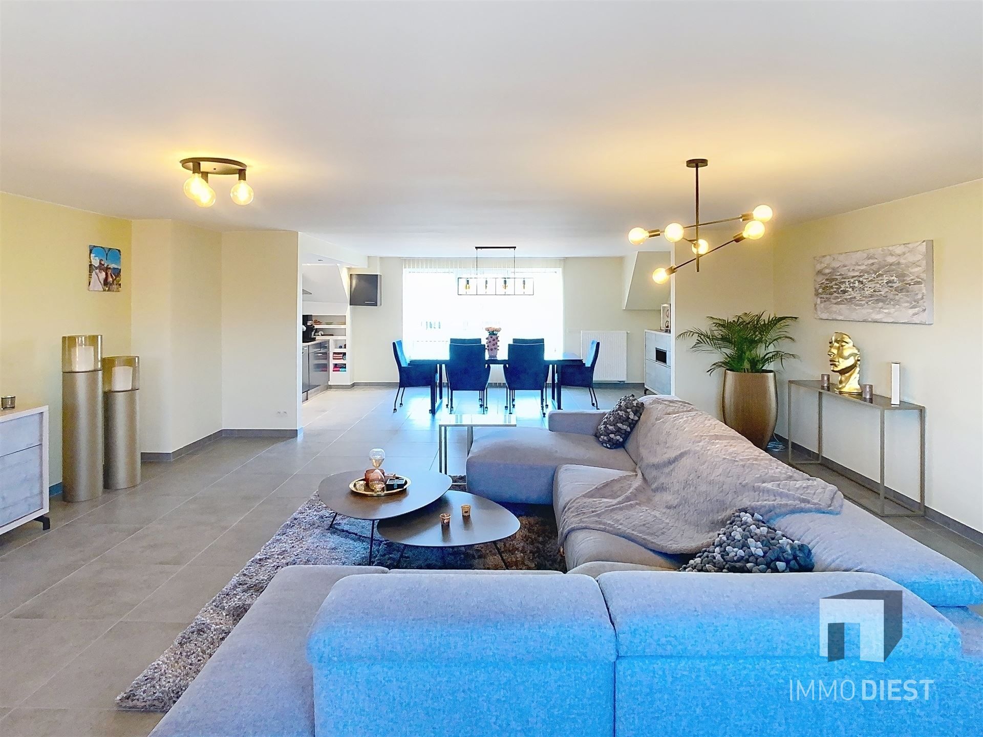 Ruime penthouse op 2de en 3de verdieping met 4 slaapkamers foto 4