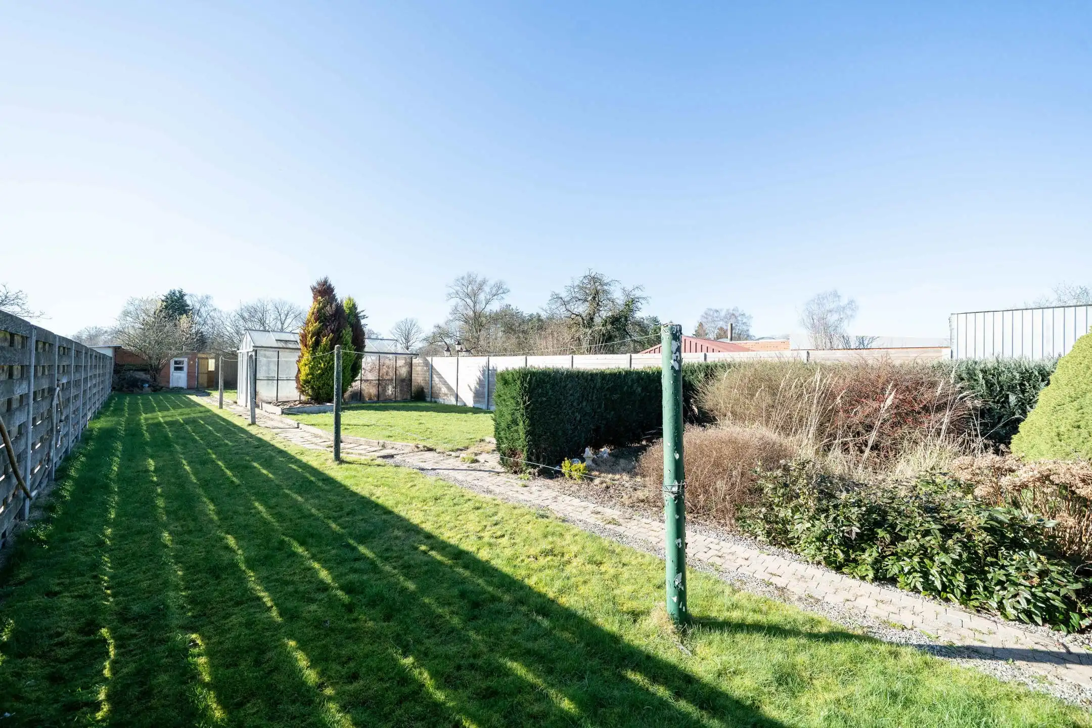 Te renoveren woning met ruime tuin en garage op 7a08ca foto 22