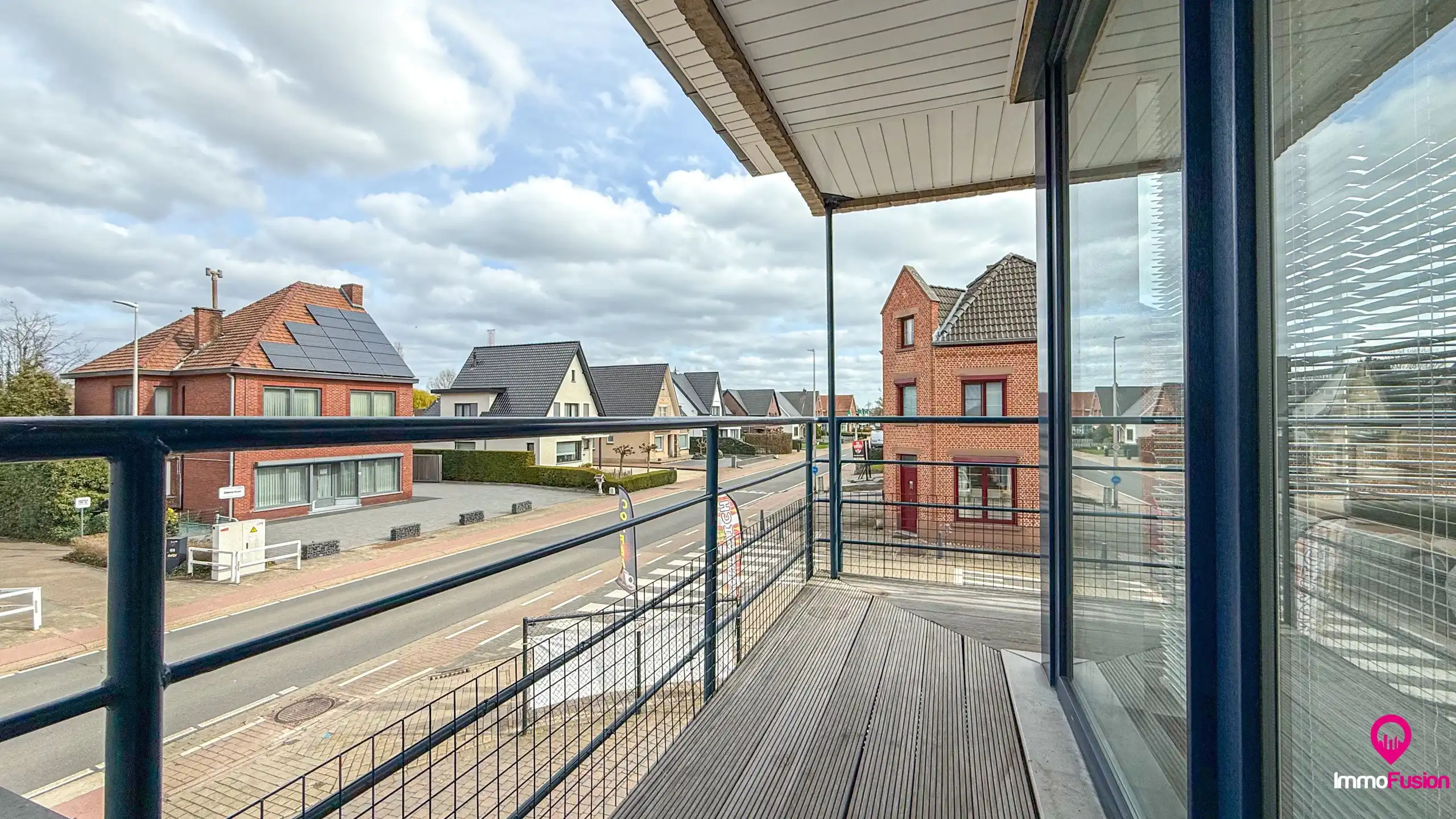 Ruim appartement met 4 slaapkamers en parking in Tuilt! foto 19