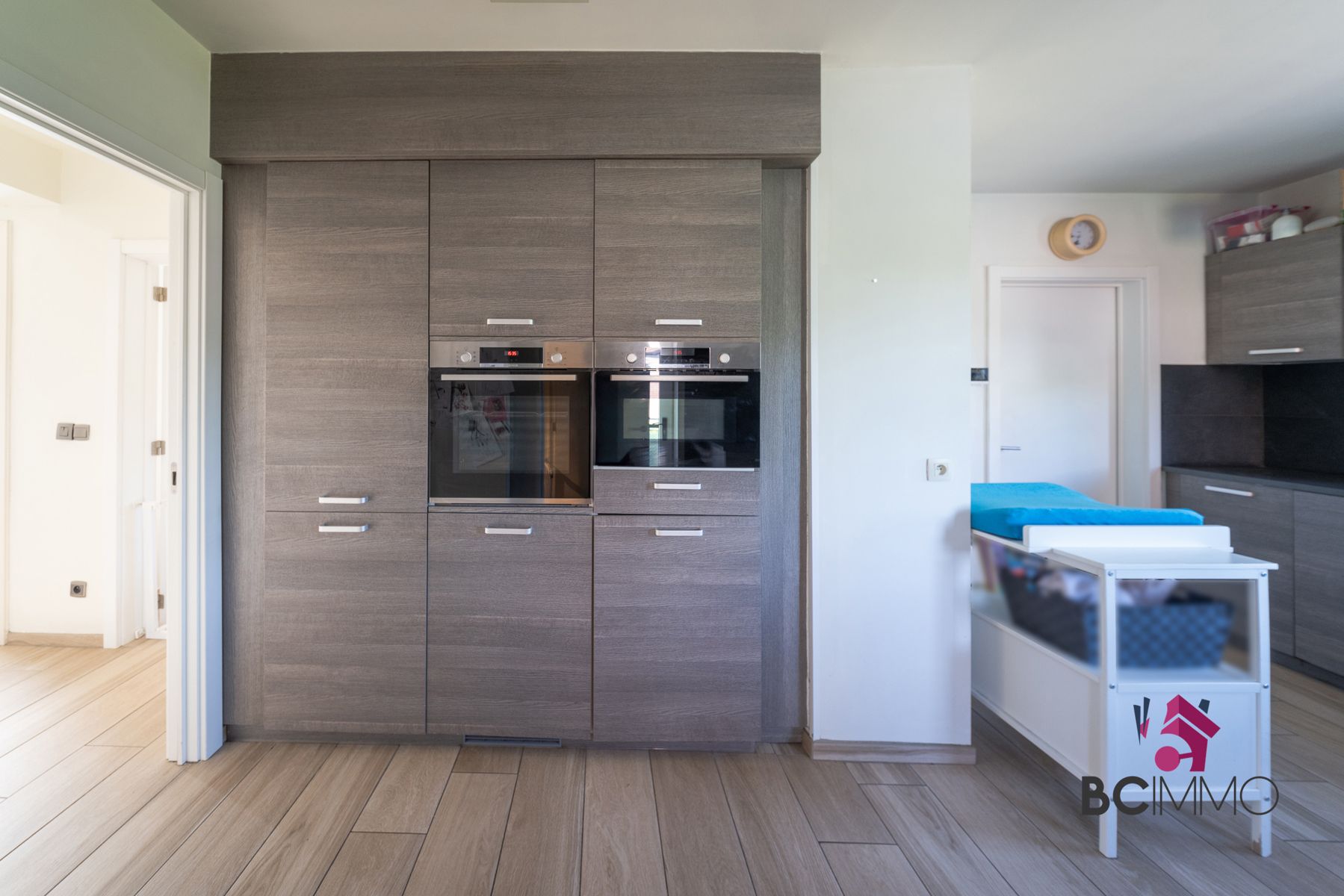 Instapklare woning  met 3 slaapkamers, airco en diepe tuin foto 6