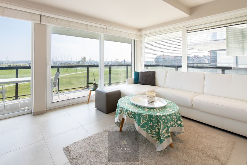 Instapklaar hoekappartement met zicht op de jachthaven en het maritiem park. foto 3