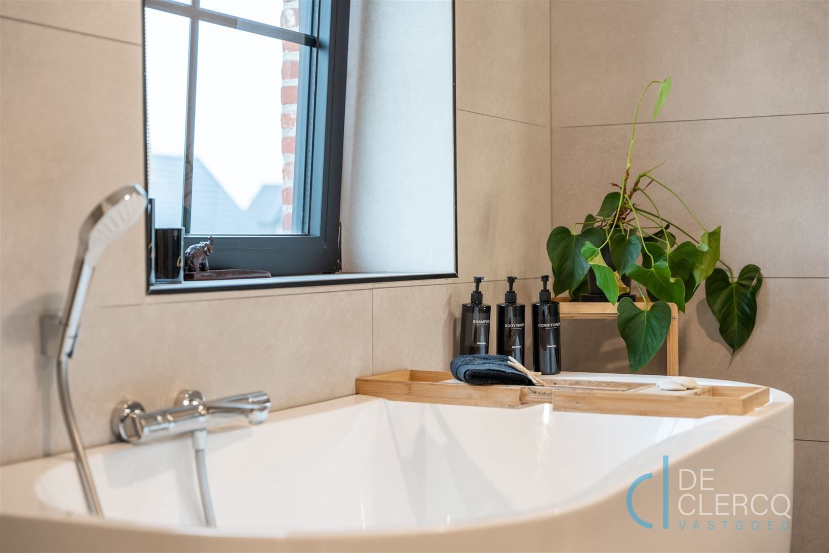 Mooie villa te koop in een rustige woonwijk te Lochristi!  foto 15