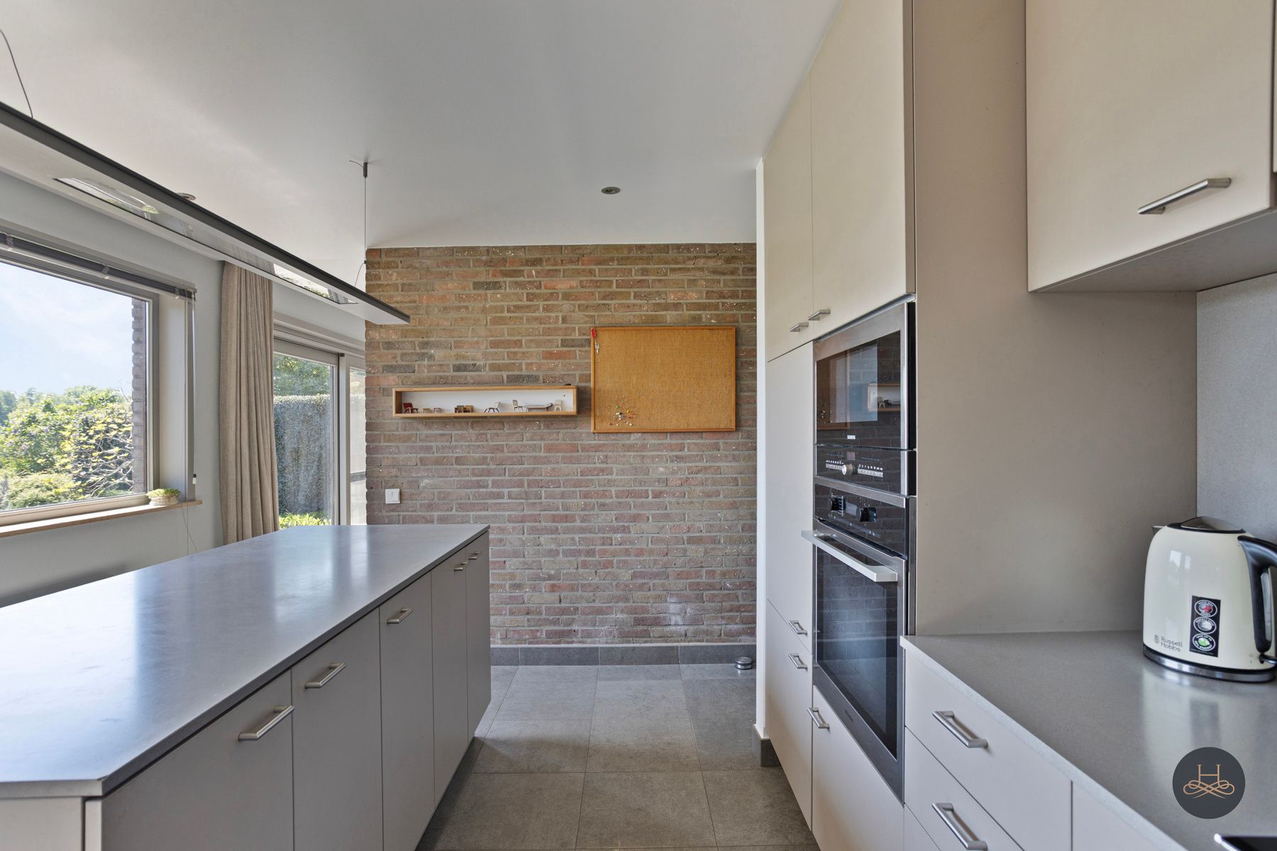 Vrijstaande woning met prachtig aangelegde zuidgerichte tuin foto 10