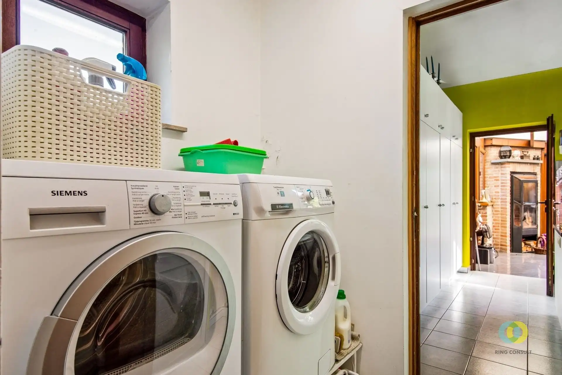Ruime villa met 4 slaapkamers, bureau en garage   foto 7