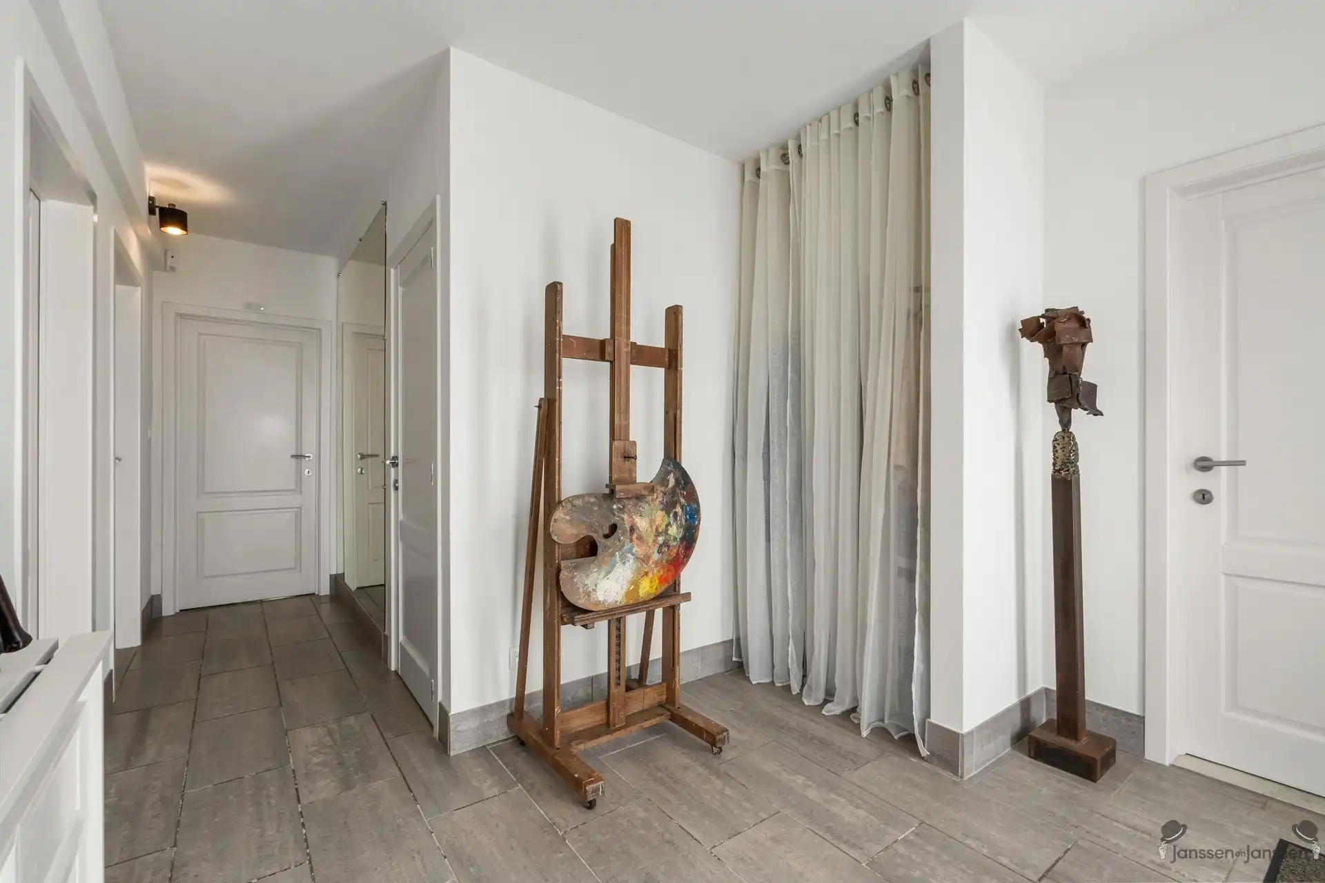 RUIME EN ENERGIEZUINIGE WONING MET 6 SLAAPKAMERS, KANGOEROE WONEN OF VRIJ BEROEP MOGELIJKHEDEN OP TOPLOCATIE TE ZONHOVEN foto 3