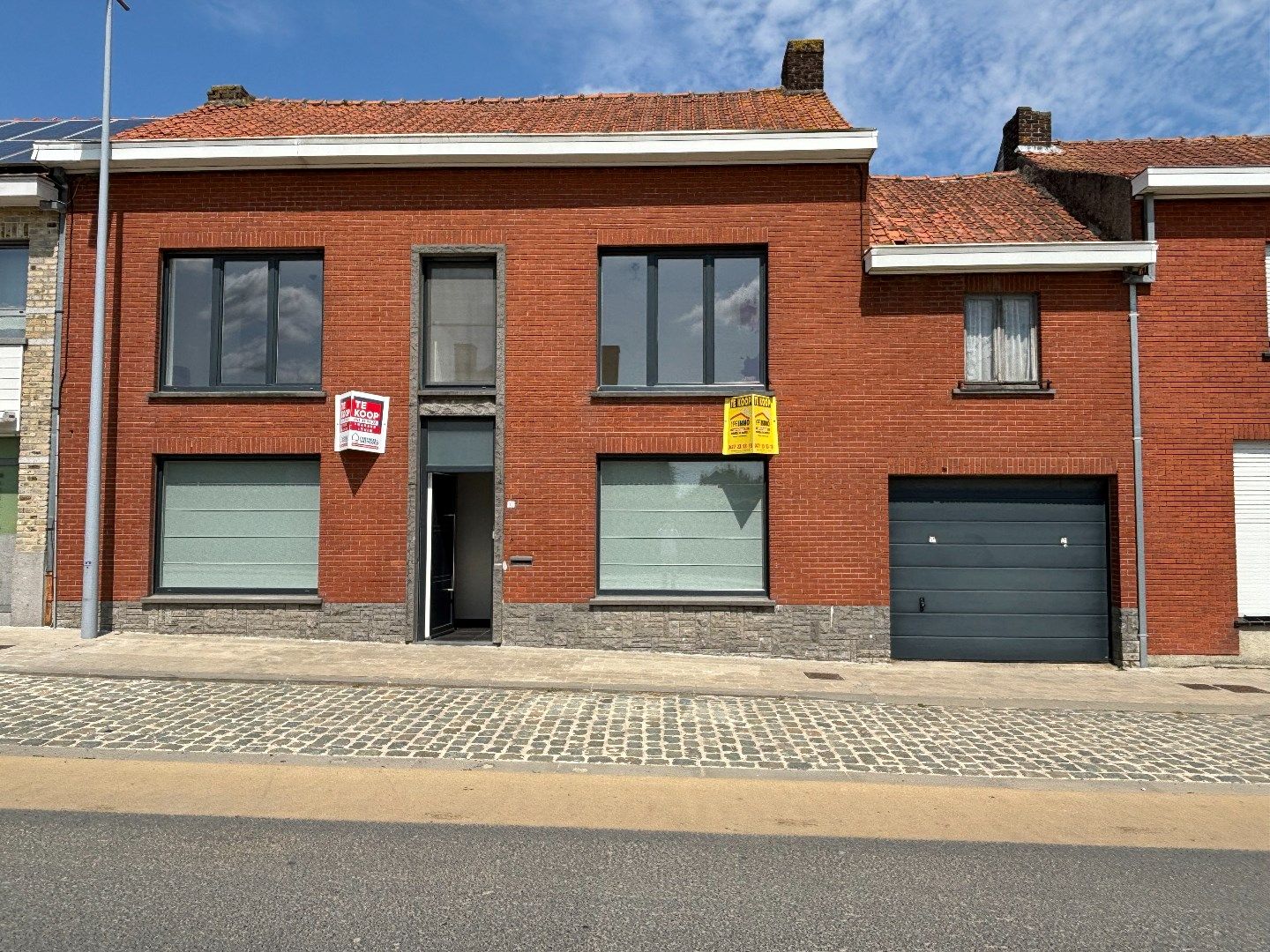 Ruime instapklare woning met tuin en garage. foto 2