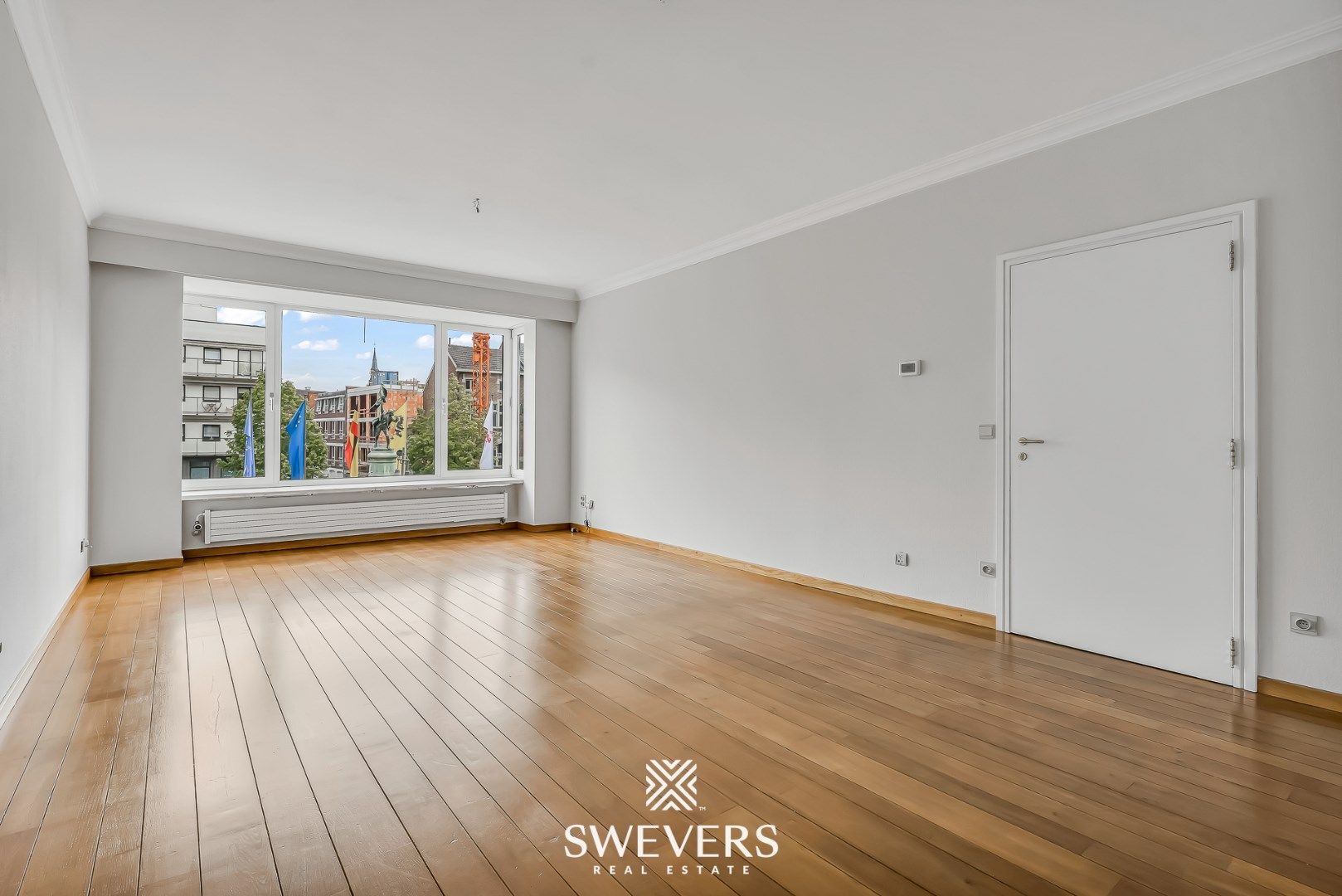 Stijlvol en instapklaar wonen (115m²) met autostaanplaats in het hart van Hasselt foto 7