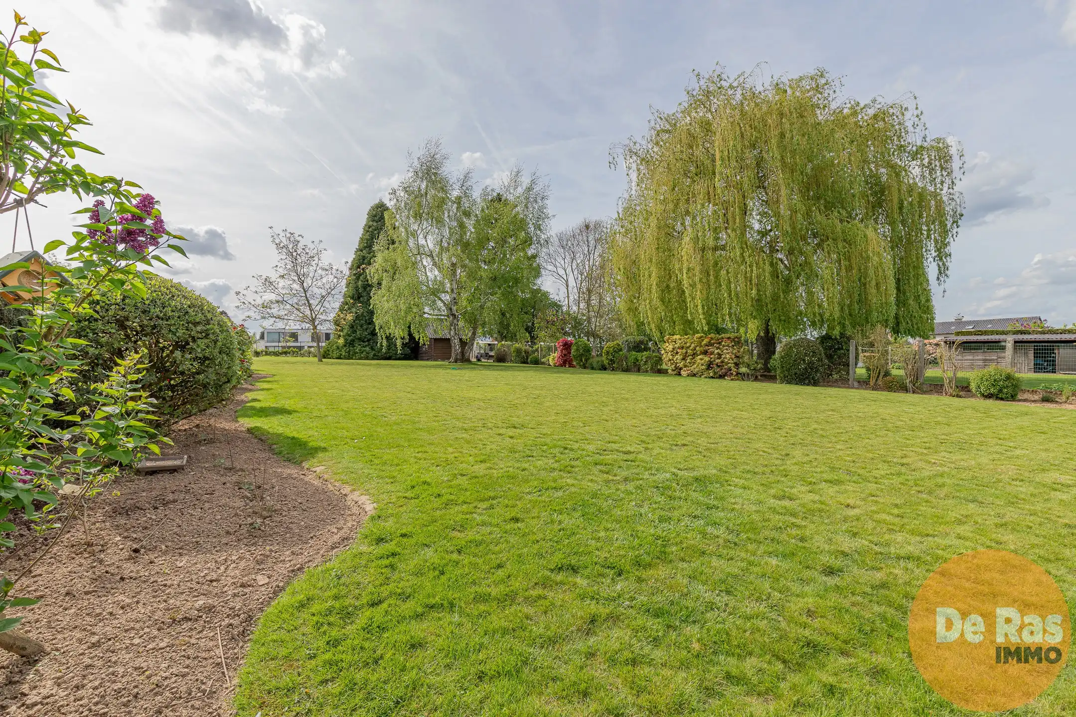 HEKELGEM –Mooie villa met 4 slaapkamers en schitterende tuin foto 24