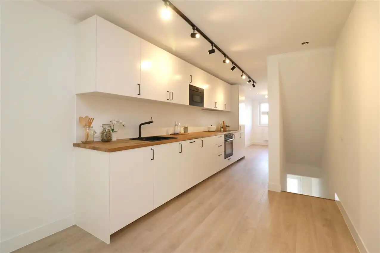 gerenoveerd, energiezuinig, inpandig Zgericht terras en garage foto 10