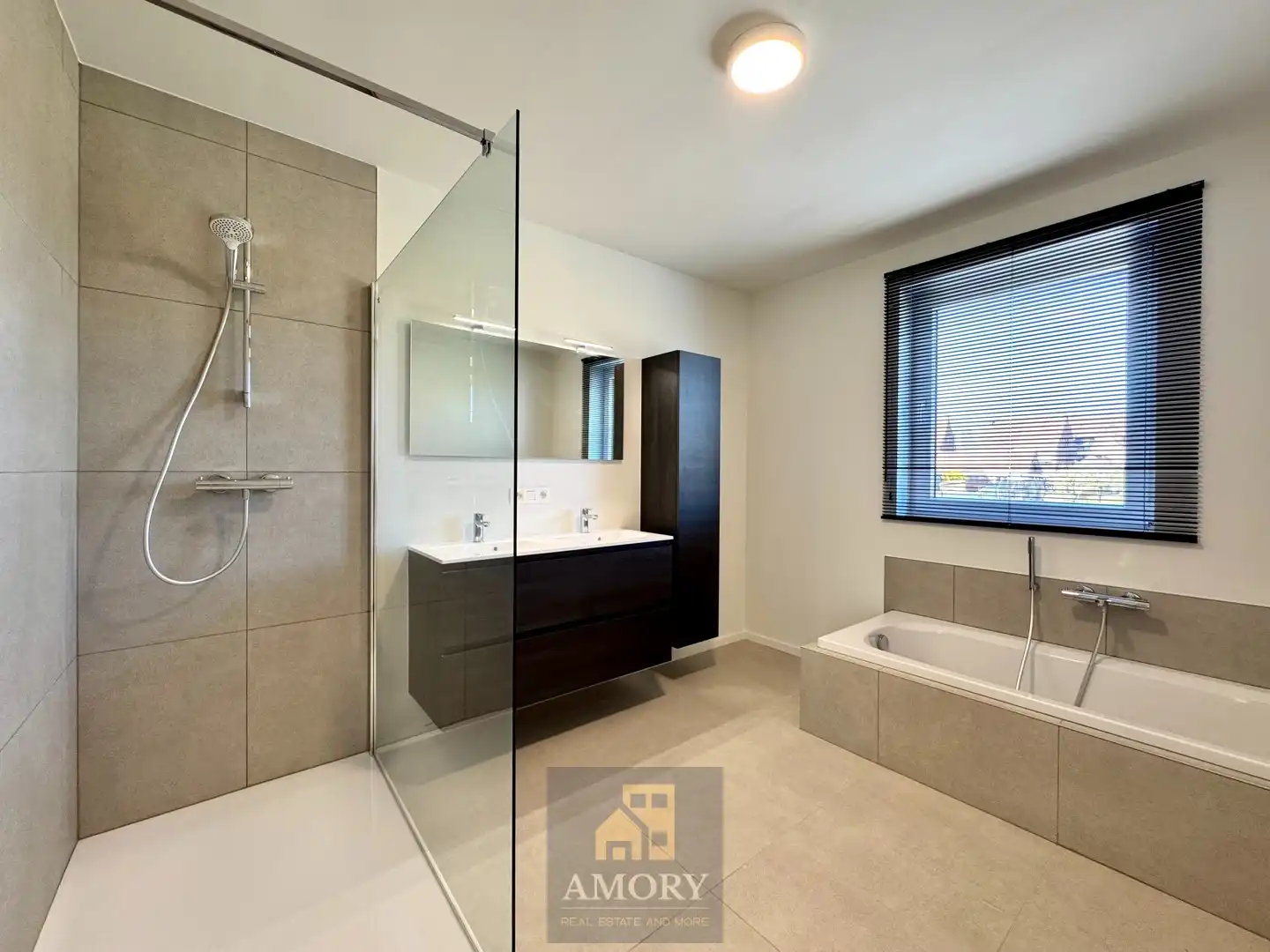 Moderne nieuwbouwwoning met 3 slpk’s en garage foto 14