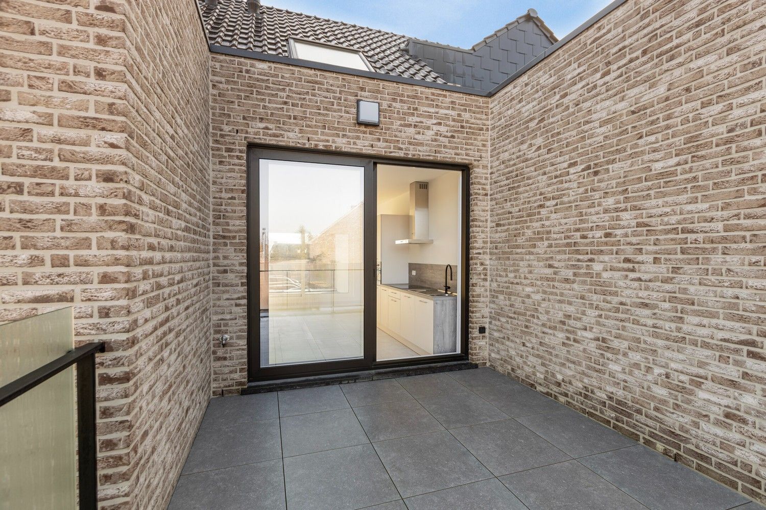 Moderne nieuwbouwwoning met twee slaapkamers in het centrum van Vucht foto 16