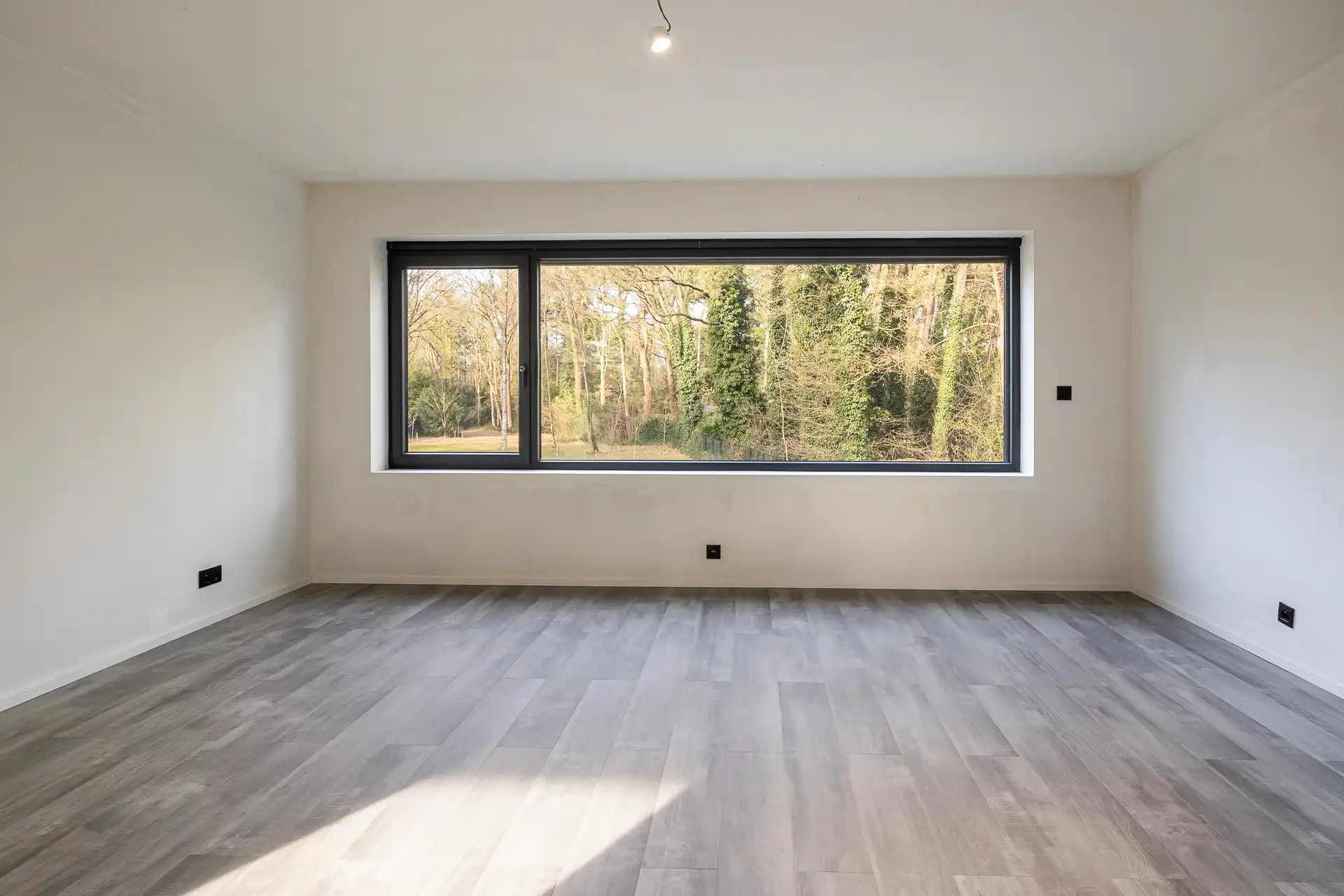Supermoderne villa te koop – af te werken naar uw smaak foto 20