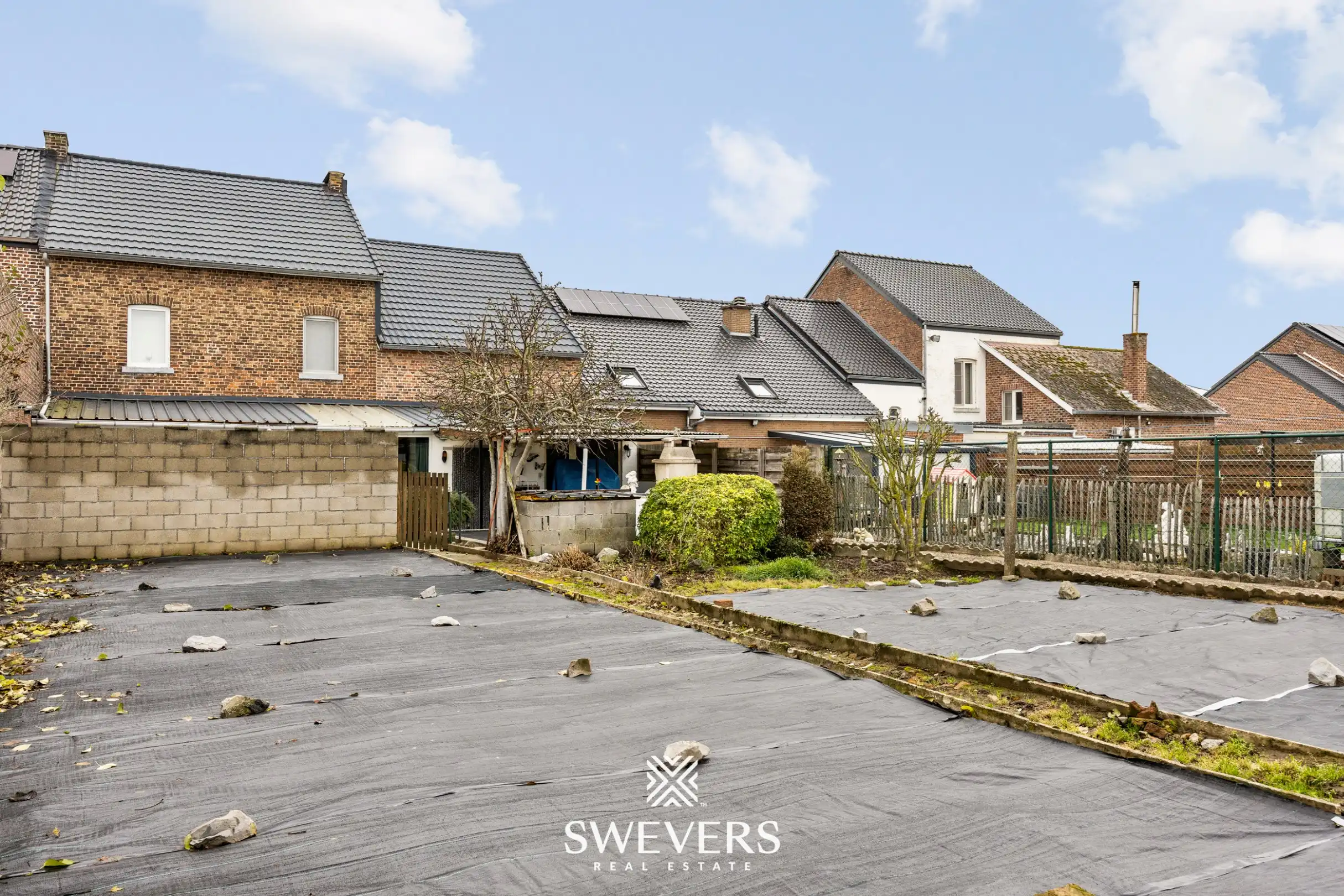 Ruime gezinswoning met 4 slaapkamers, inpandige garage en een ruime tuin foto 29