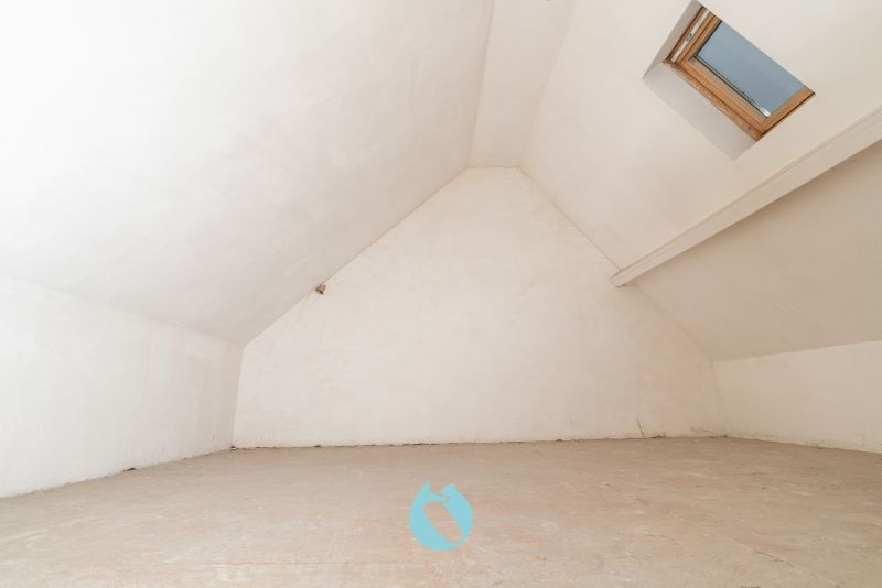 Woning met 4 à 5 slaapkamers en koer foto 12