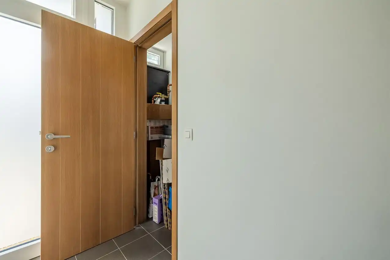 Gunstig gelegen woning, gelijkvloers, 2 slpk, omheinde tuin, garage foto 18