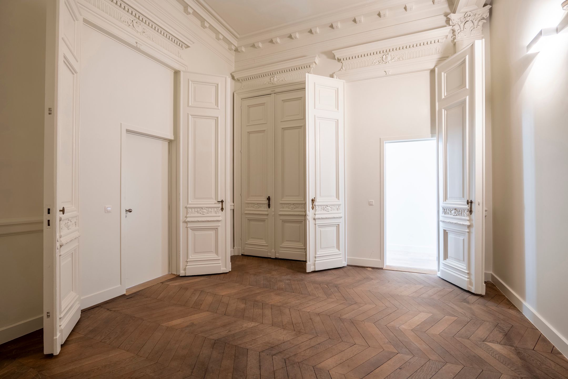 Appartement van 169m² in hart van de Turnhoutse winkelstraat foto {{pictureIndex}}