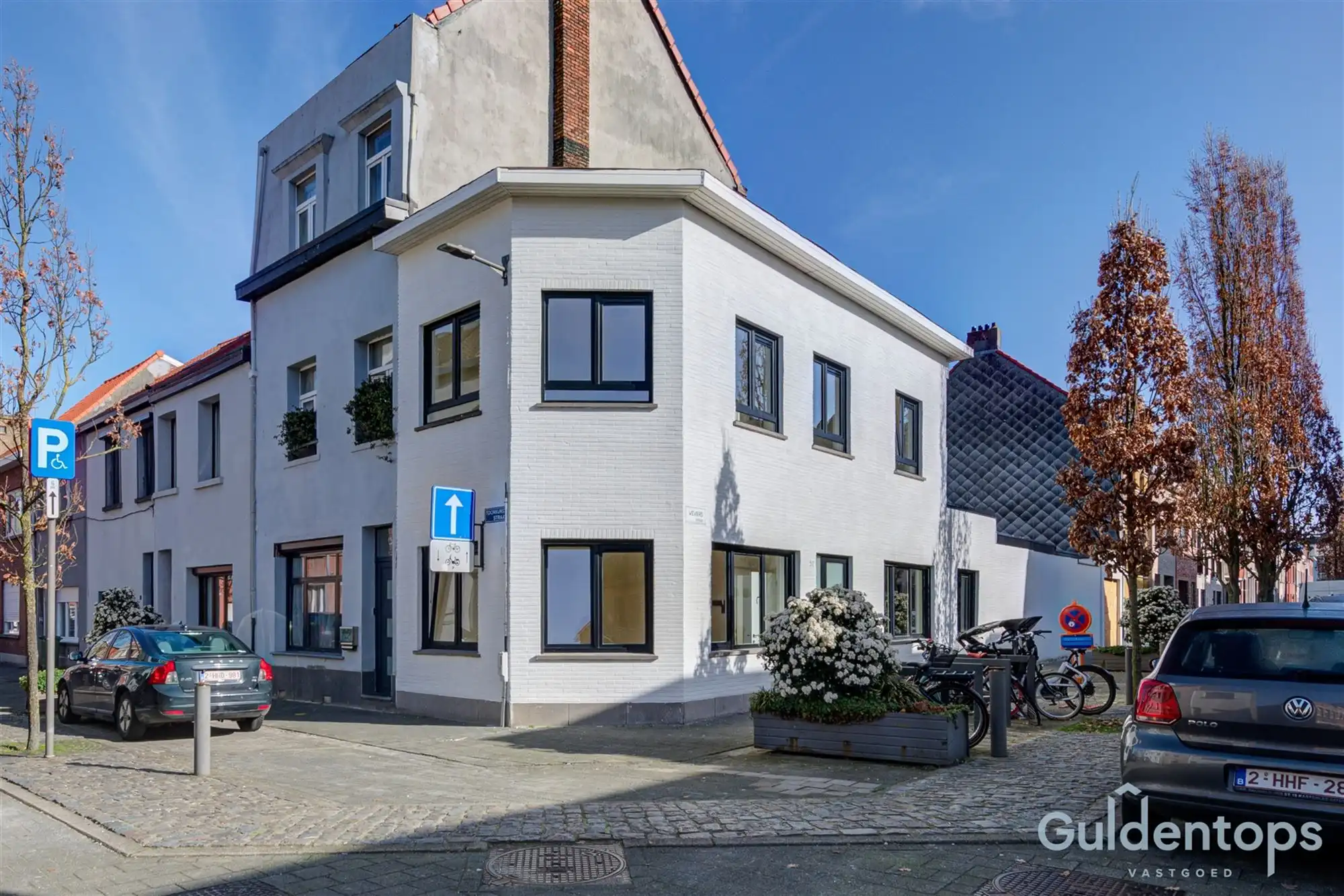 Instapklare vernieuwde woning  foto {{pictureIndex}}