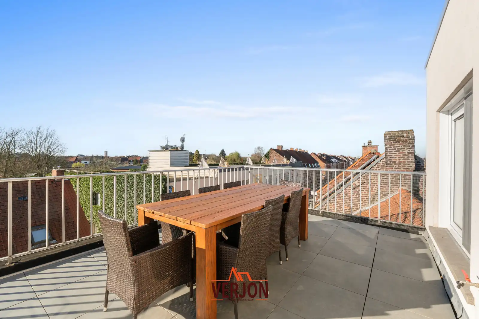 Kijkdag 25/04/2026: Instapklaar appartement met twee ruime terrassen! foto 2