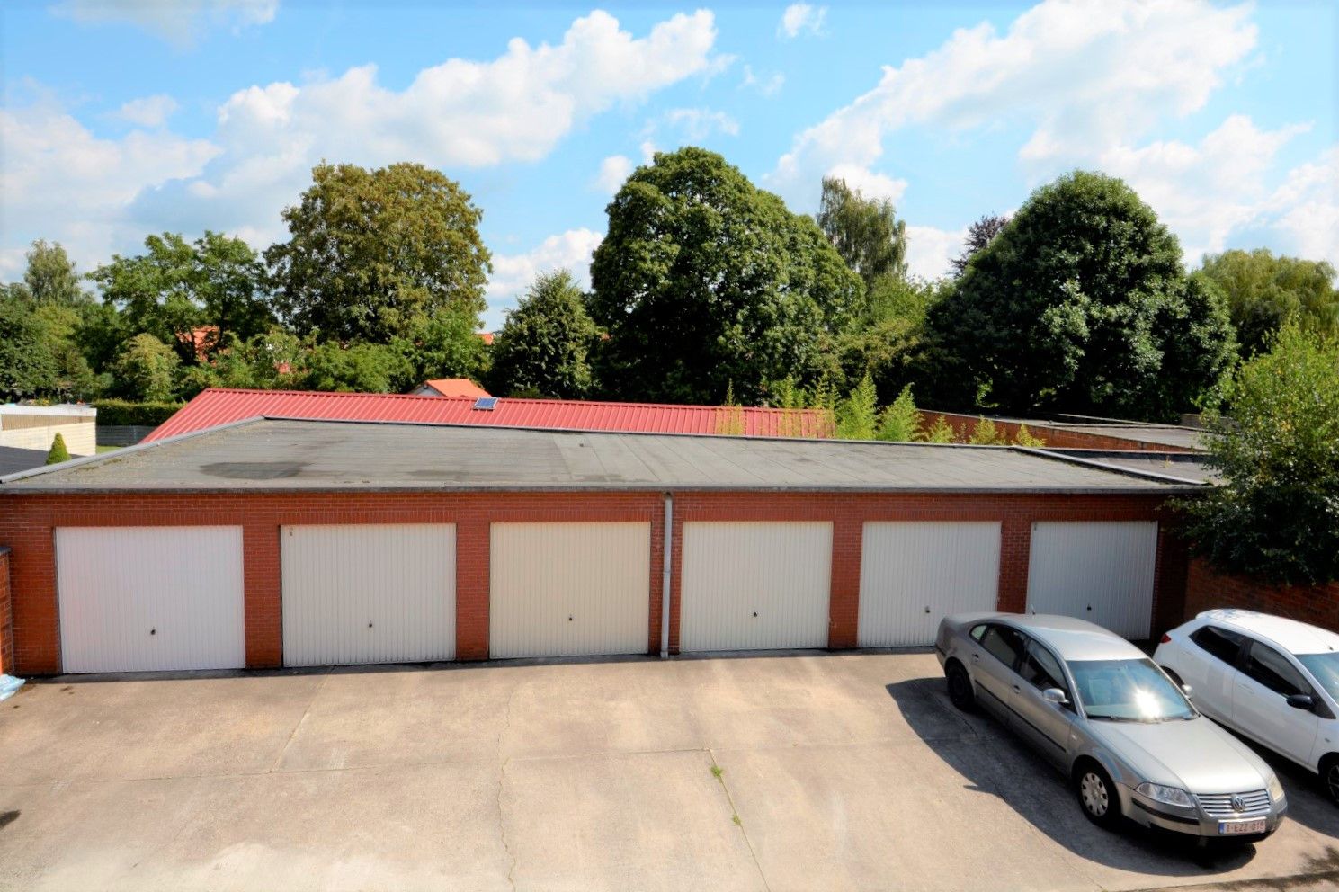 INSTAPKLAAR APPARTEMENT MET 1 SLK EN GARAGE! foto 10