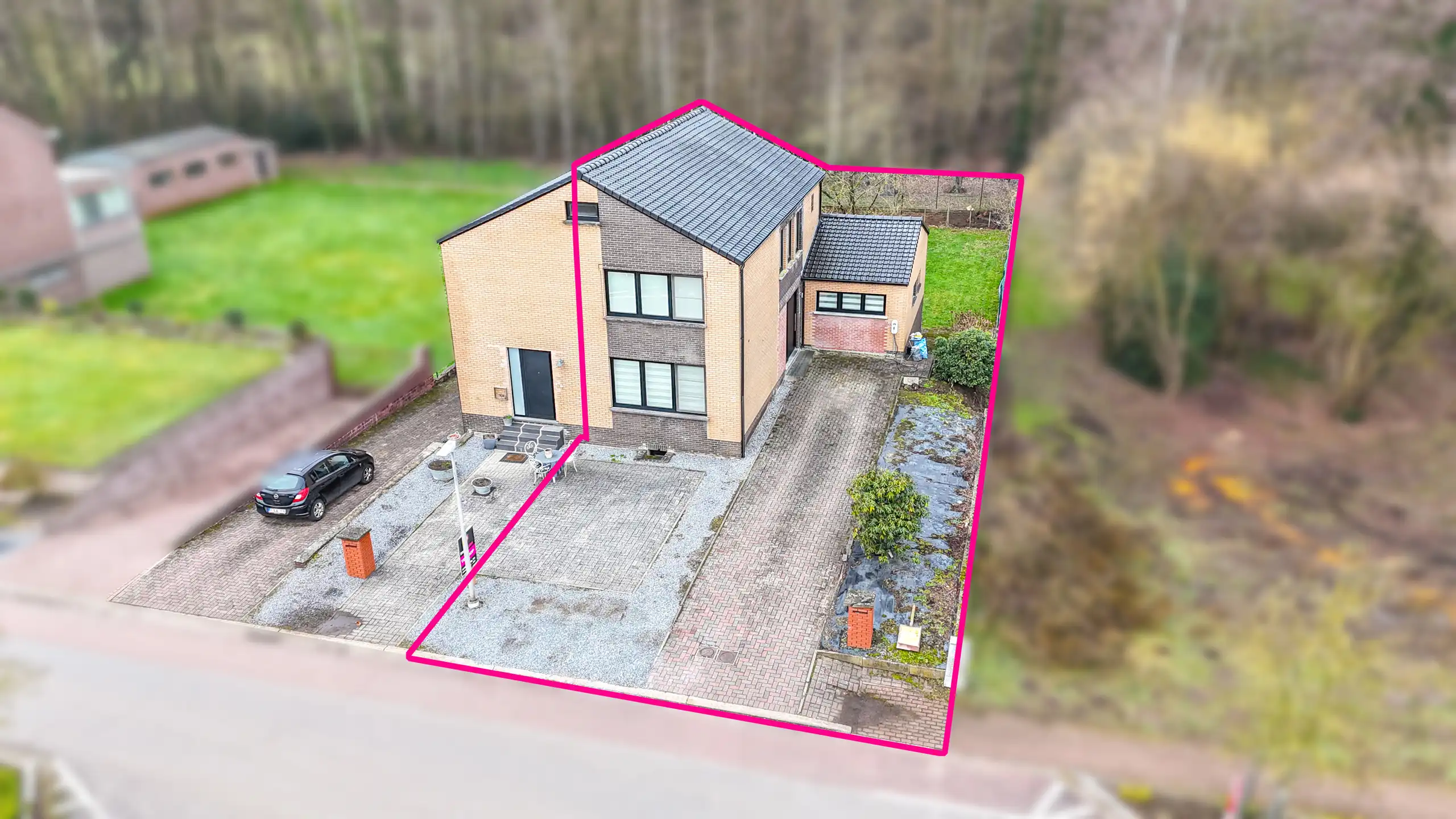 Instapklare halfopen bebouwing op topligging dicht aan natuurzone! foto 30